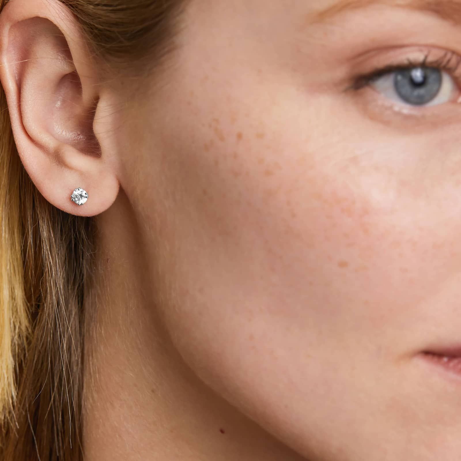 Double Prong 0.5 CTW Diamond Stud Earrings In Platinum