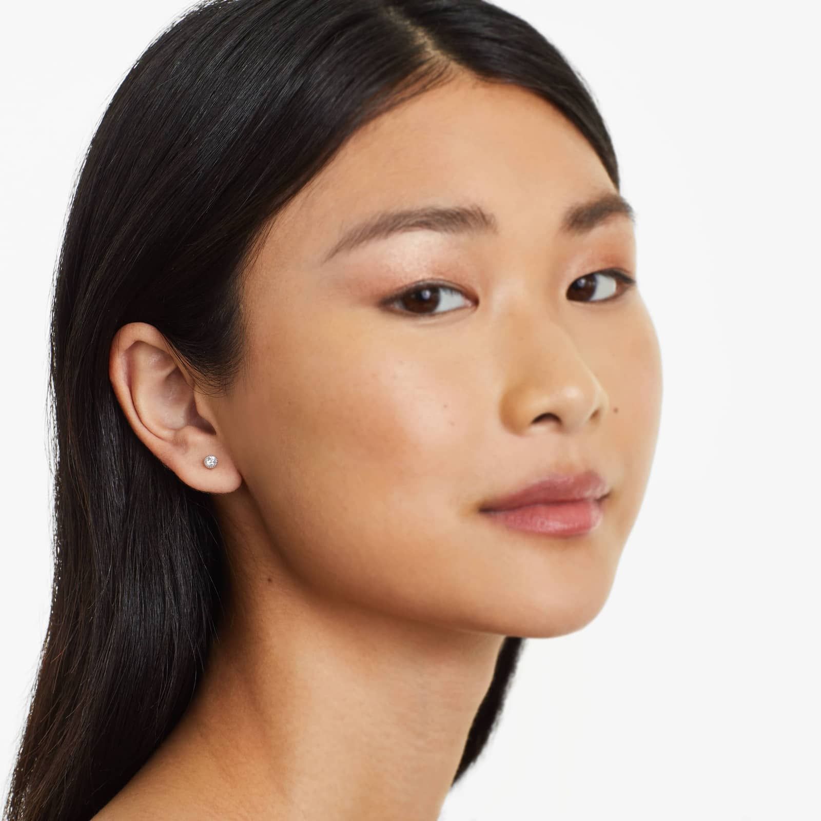 Milgrain Bezel 0.25 CTW Diamond Stud Earrings In Platinum