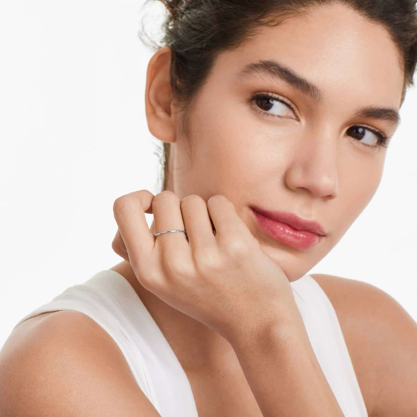 Rounded Ring In 14K White Gold