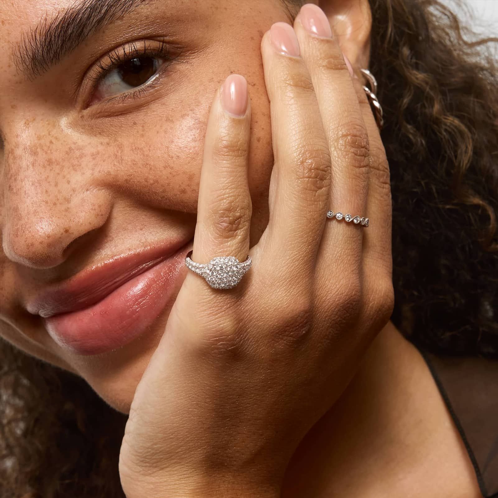 Scattered Pavé Signet Ring With 0.90 CTW Round Lab-Grown Diamonds In 14K White Gold