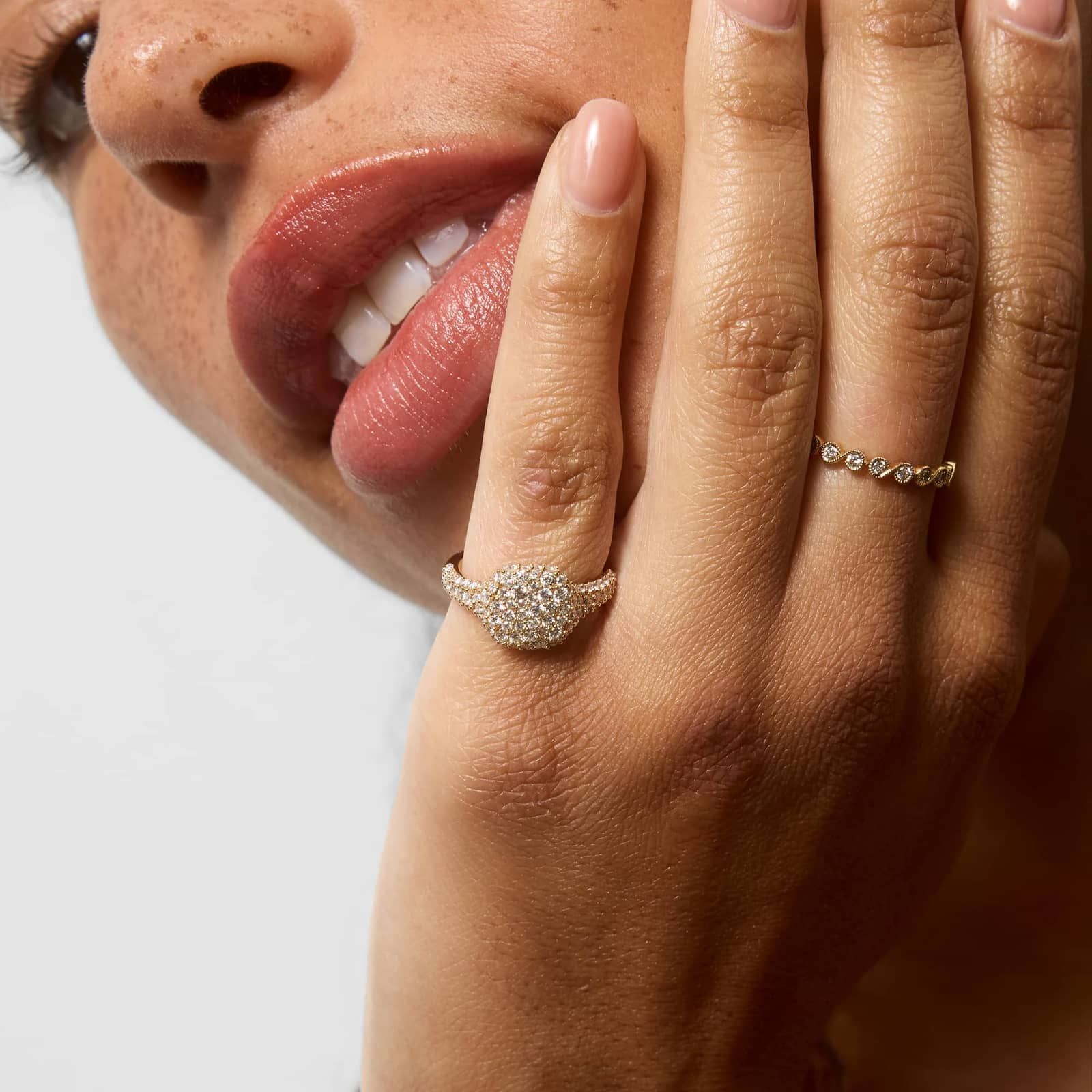 Scattered Pavé Signet Ring With 0.90 CTW Round Lab-Grown Diamonds In 14K Yellow Gold