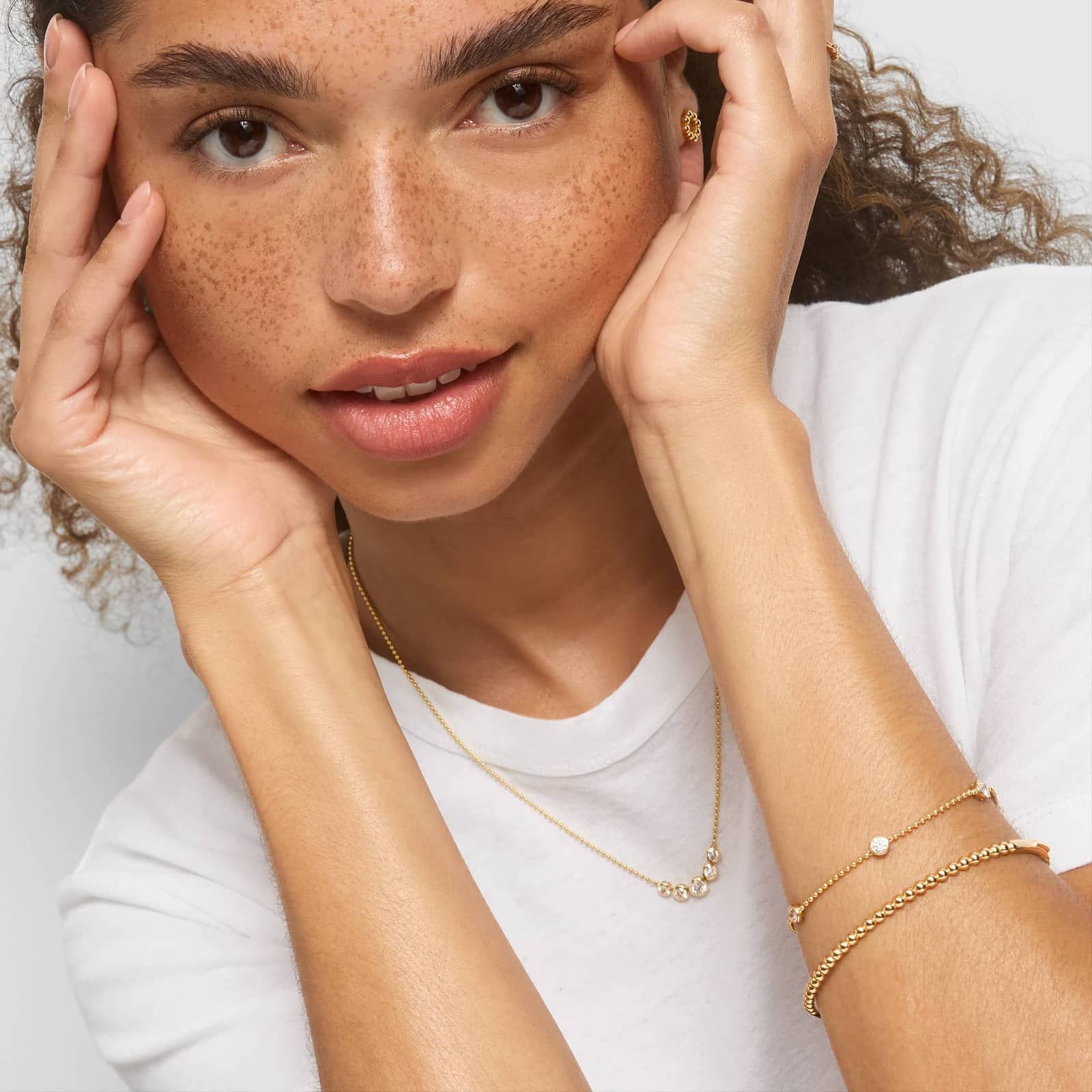 Bezel Bead Chain Smile Necklace With 1 CTW Round Cut Lab-Grown Diamonds In 14K Yellow Gold