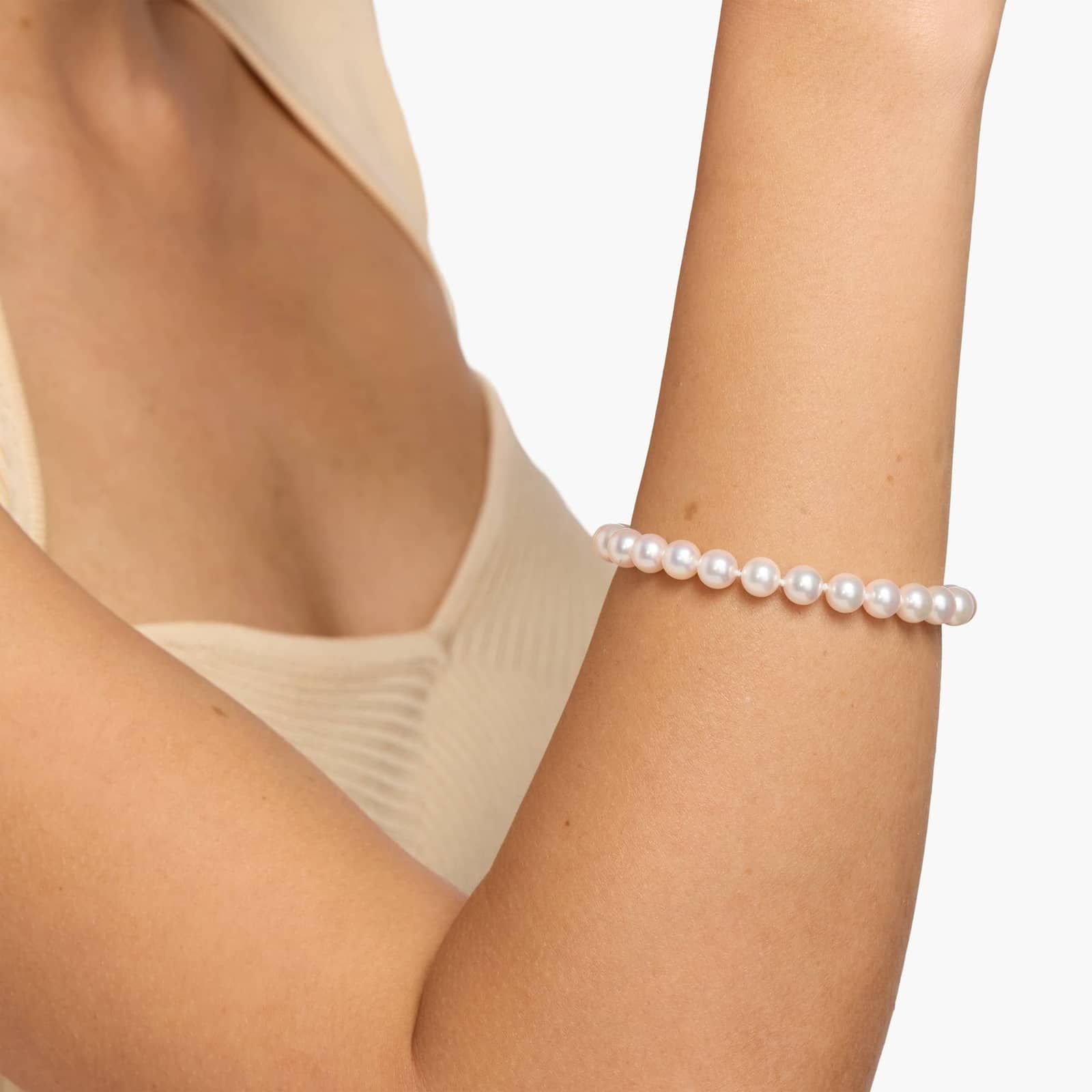 Premier Akoya Cultured Pearl and Diamond Bracelet in 18k White Gold (8.0-8.5mm)