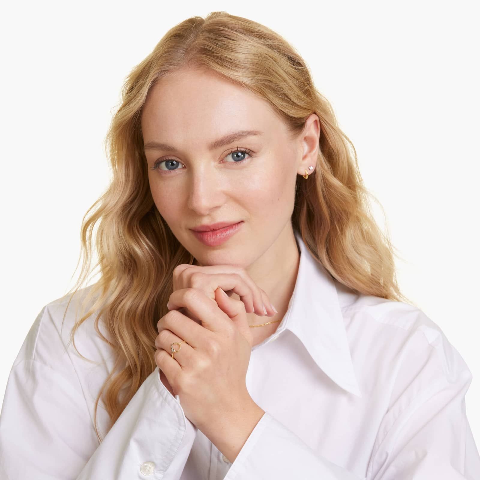 Dainty Diamonds Geometric Circle Ring In 14K Yellow Gold