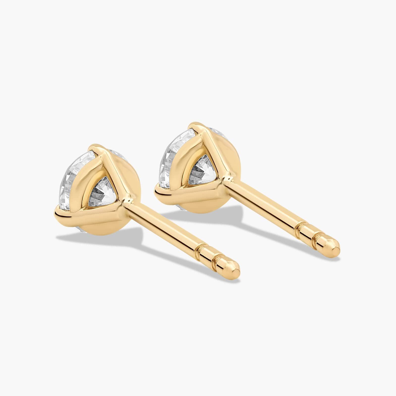 Three Prong Martini 0.5 CTW Diamond Stud Earrings In 14K Yellow Gold
