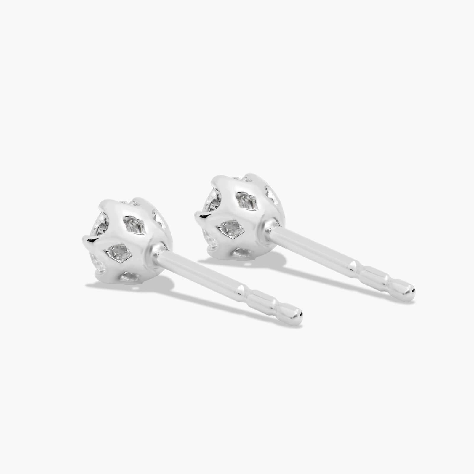 Scallop Basket 0.25 CTW Diamond Stud Earrings In Platinum