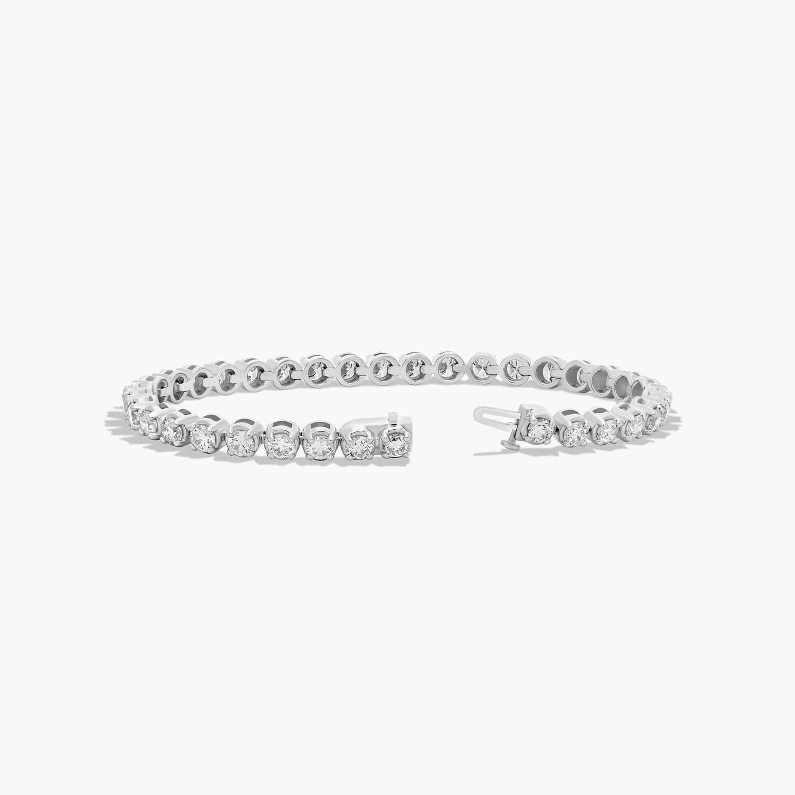 Tennis Bracelet With 8 CTW Diamonds In Platinum (7")