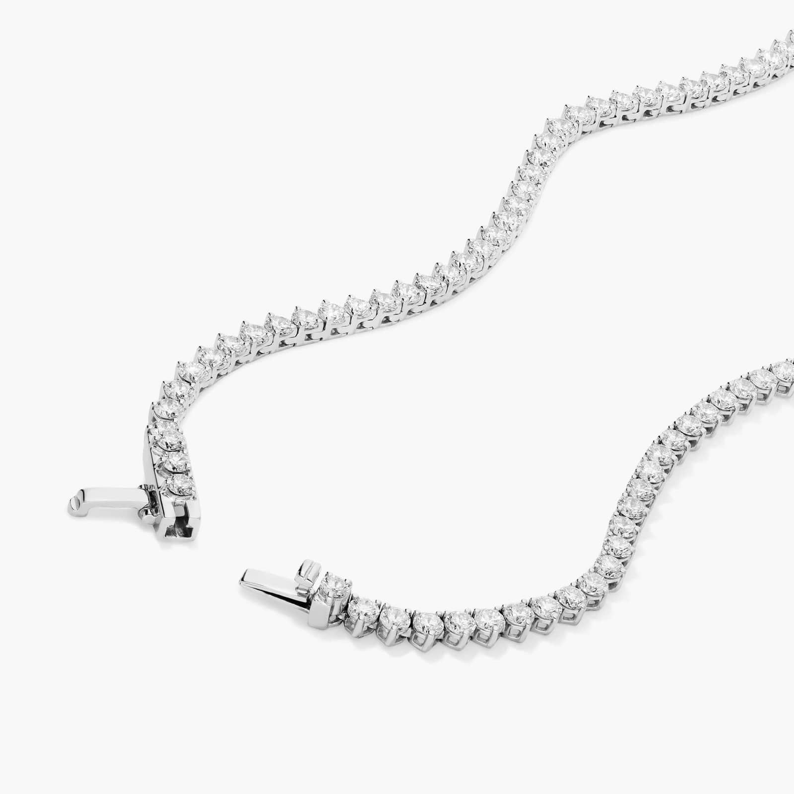 14K White Gold Riviera Three Prong Graduating Diamond Tennis Necklace (15.00 CTW - H-I / SI1-SI2)