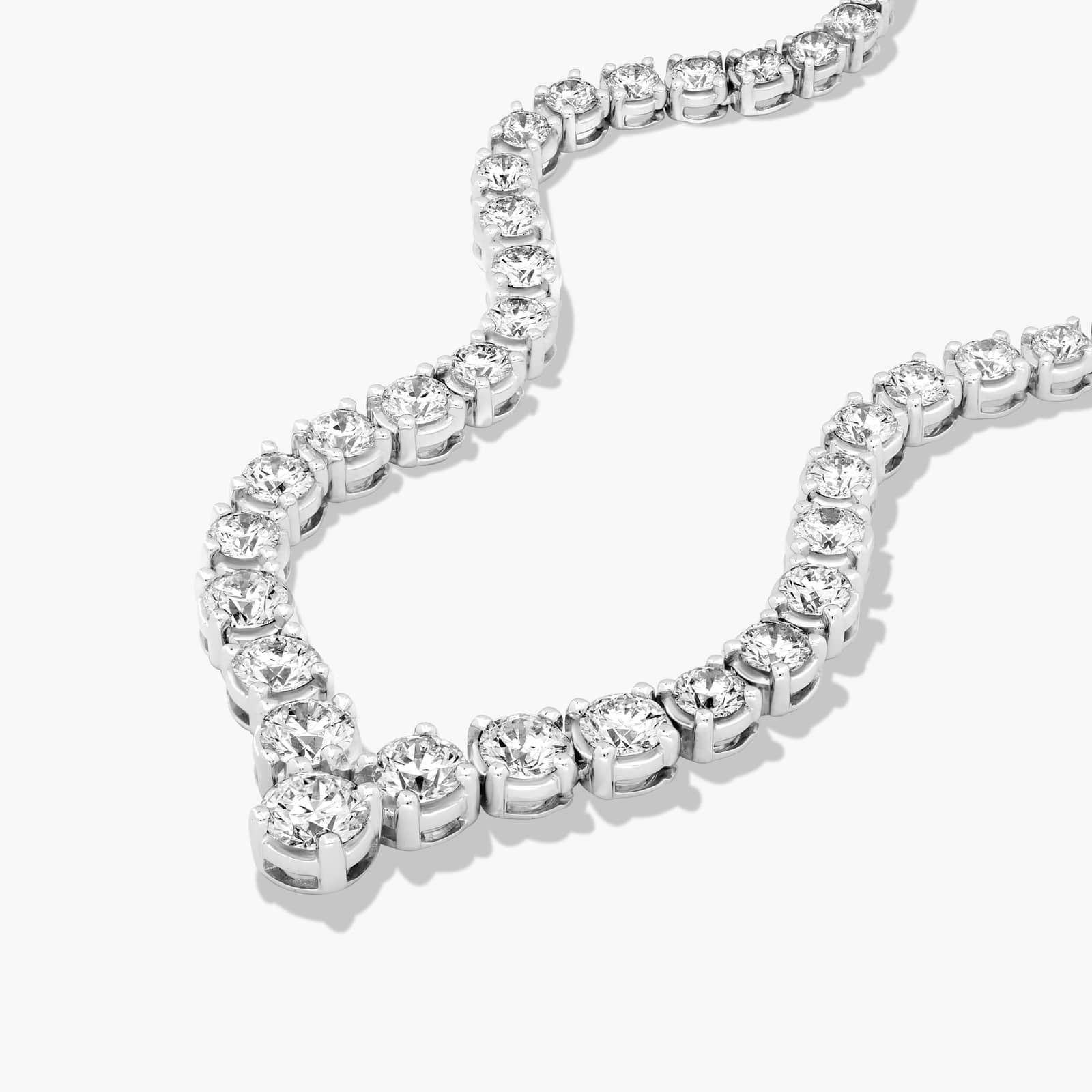 Platinum18 Inch Chevron Diamond Tennis Necklace (15.00 CTW - H-I / SI1-SI2)