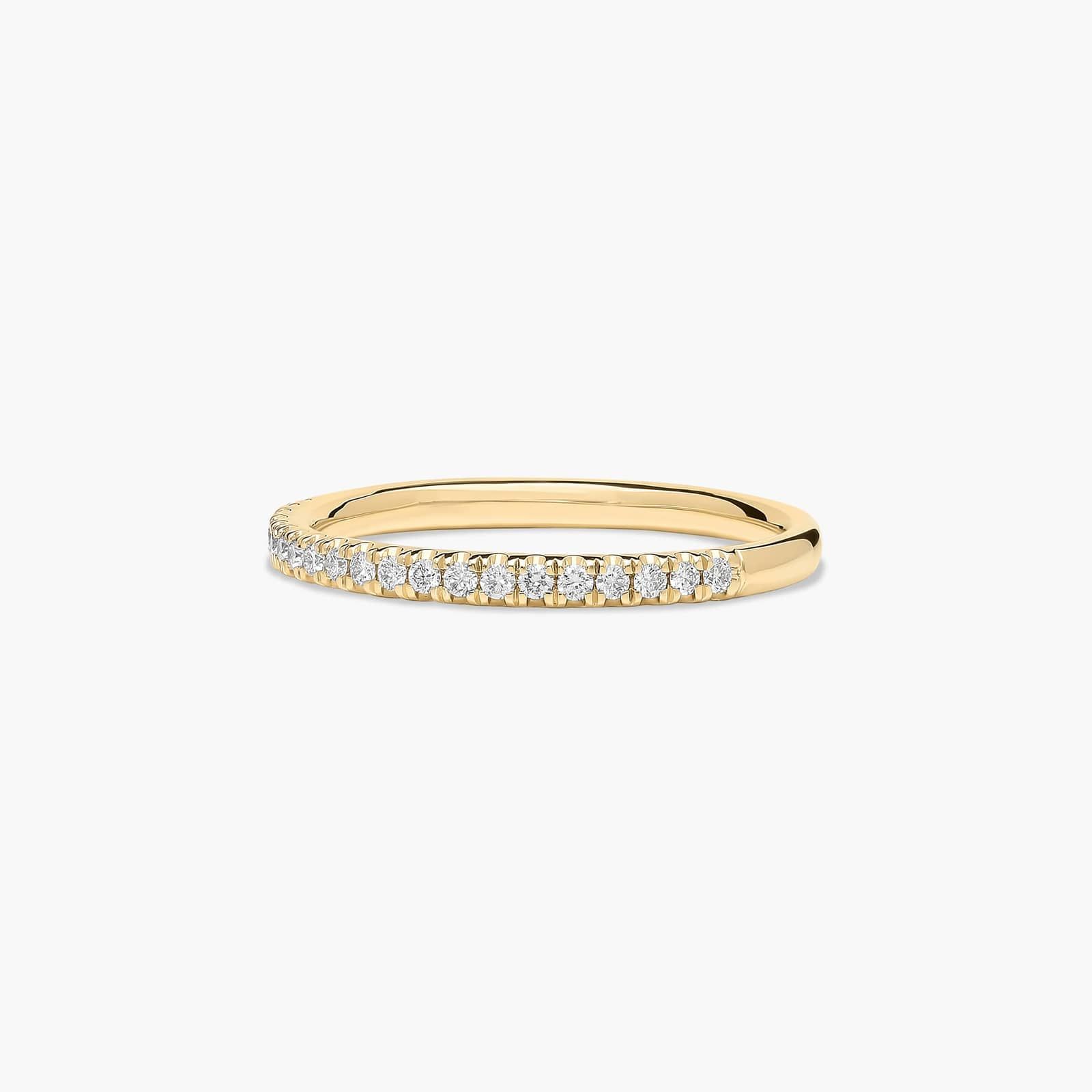 Falling Edge Pavé Diamond Wedding Ring In 18K Yellow Gold (1.50mm)