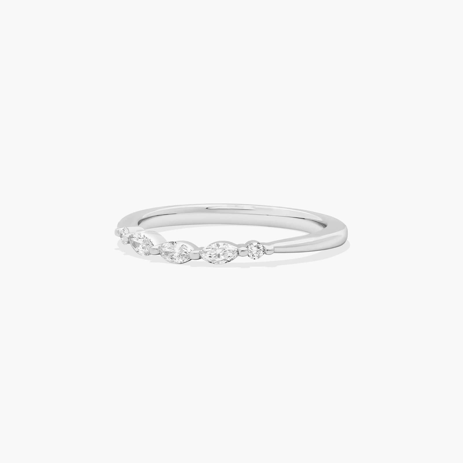 Trailing Diamond Wedding Ring In Platinum (2.00mm)