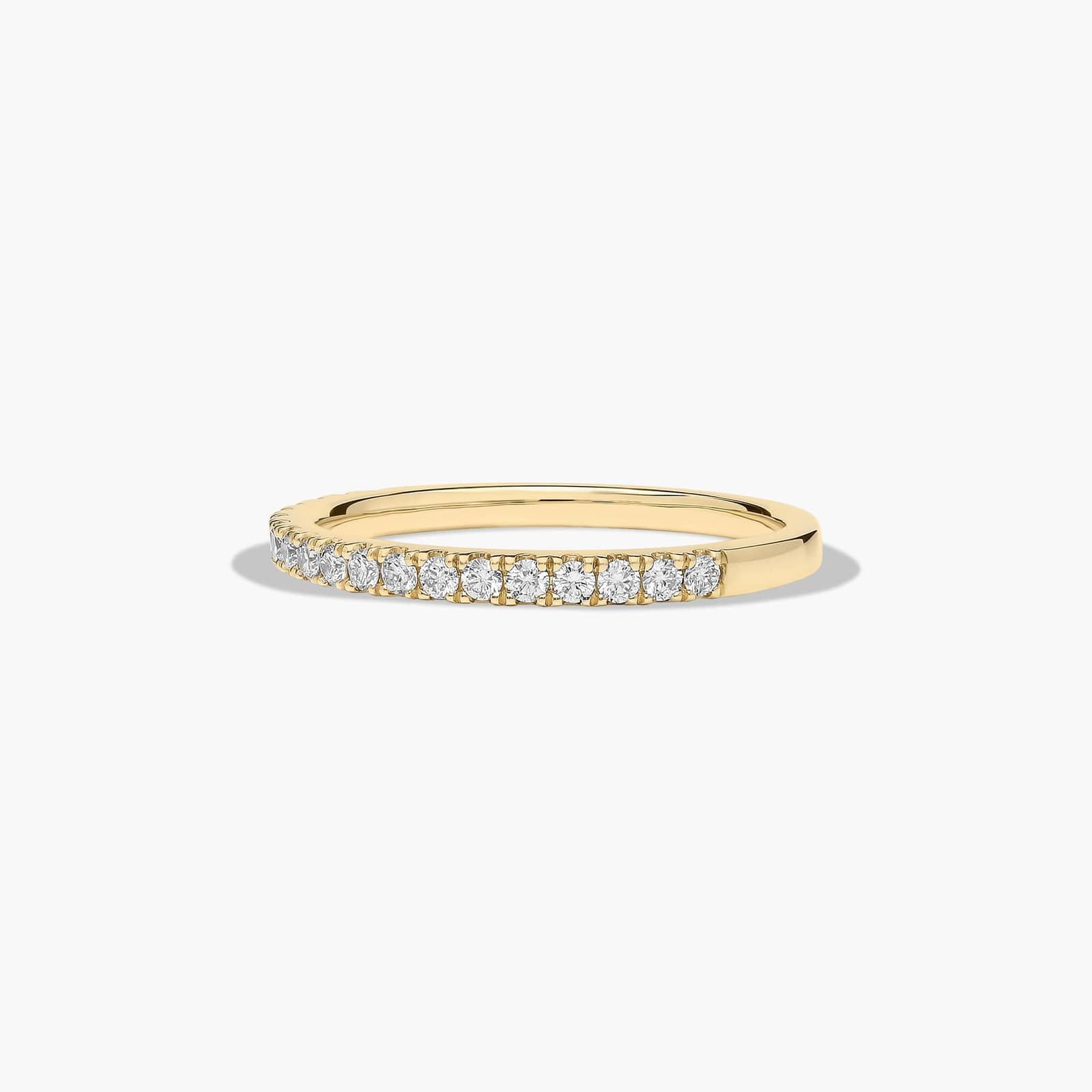 Pavé Diamond Wedding Ring In 18K Yellow Gold (1.50mm)