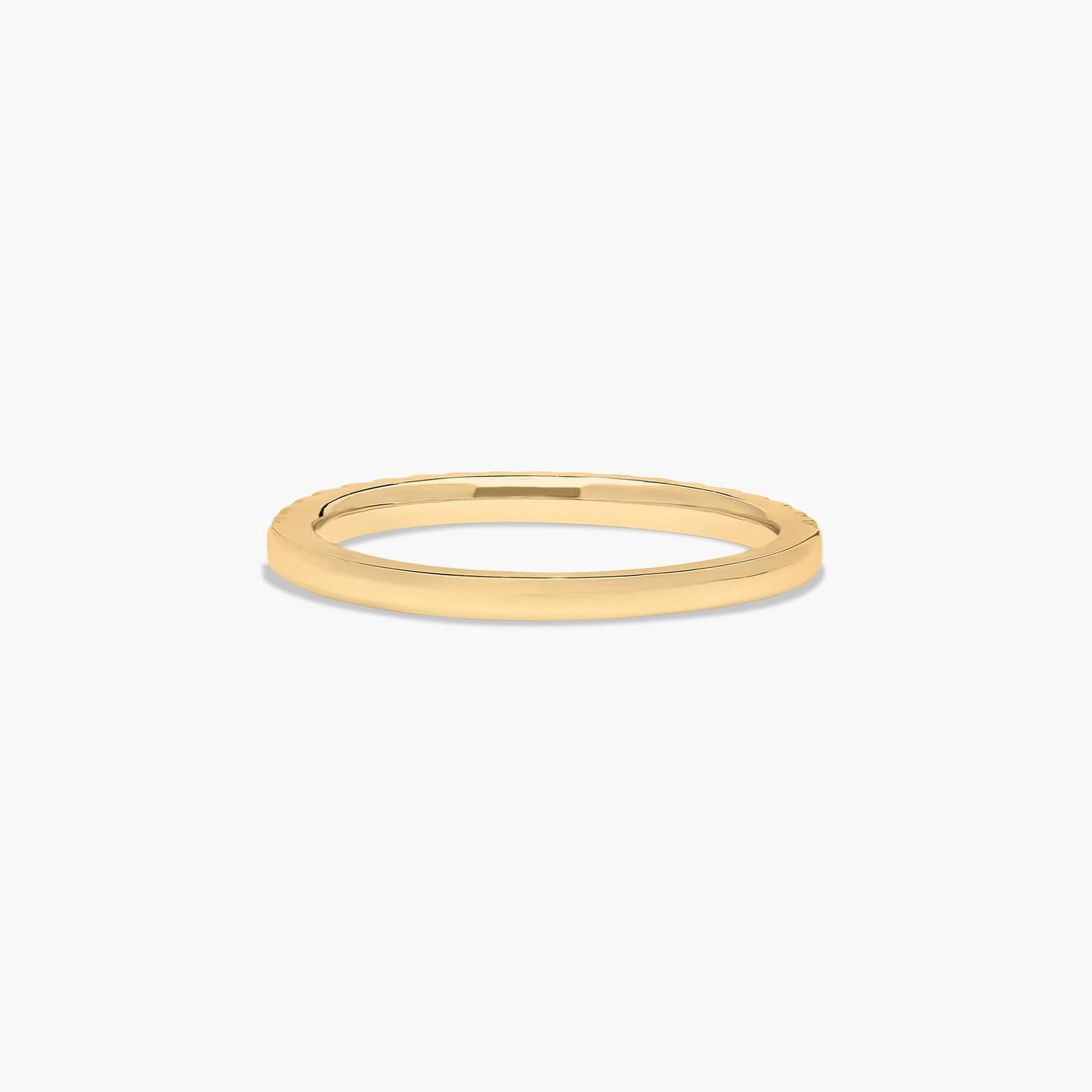 Pavé Diamond Wedding Ring In 18K Yellow Gold (1.50mm)