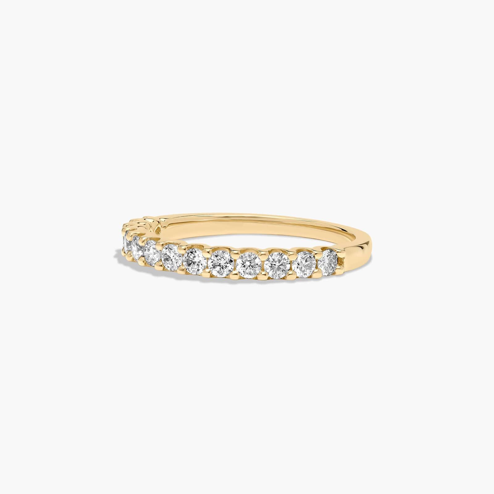 Shared Prong Petite Contour Wedding Ring In 18K Yellow Gold (1.50mm)