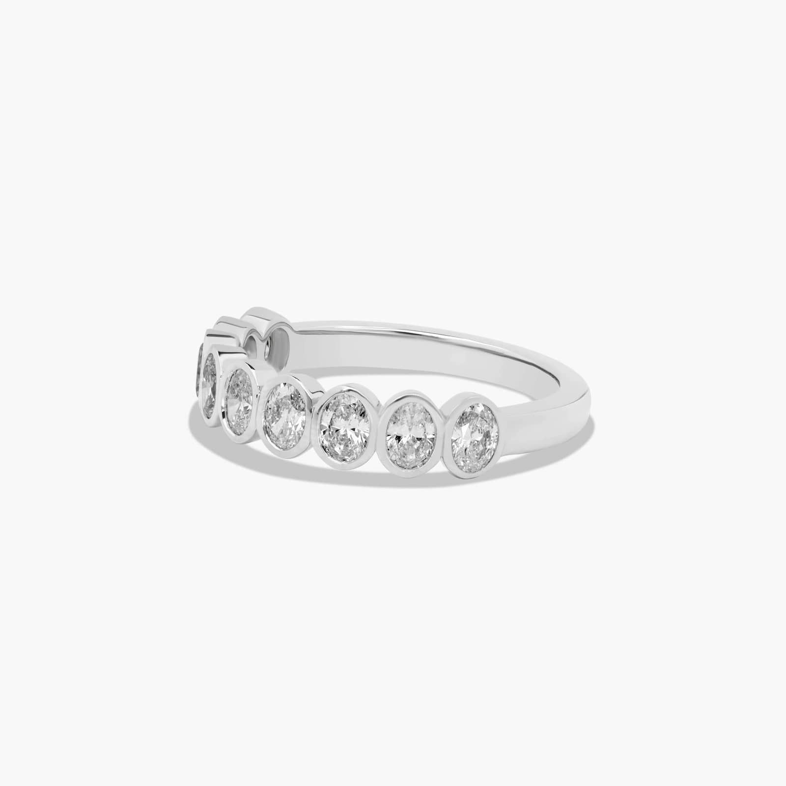 Bezel Set Wedding Ring With Oval Cut Diamonds In Platinum (2.00mm)