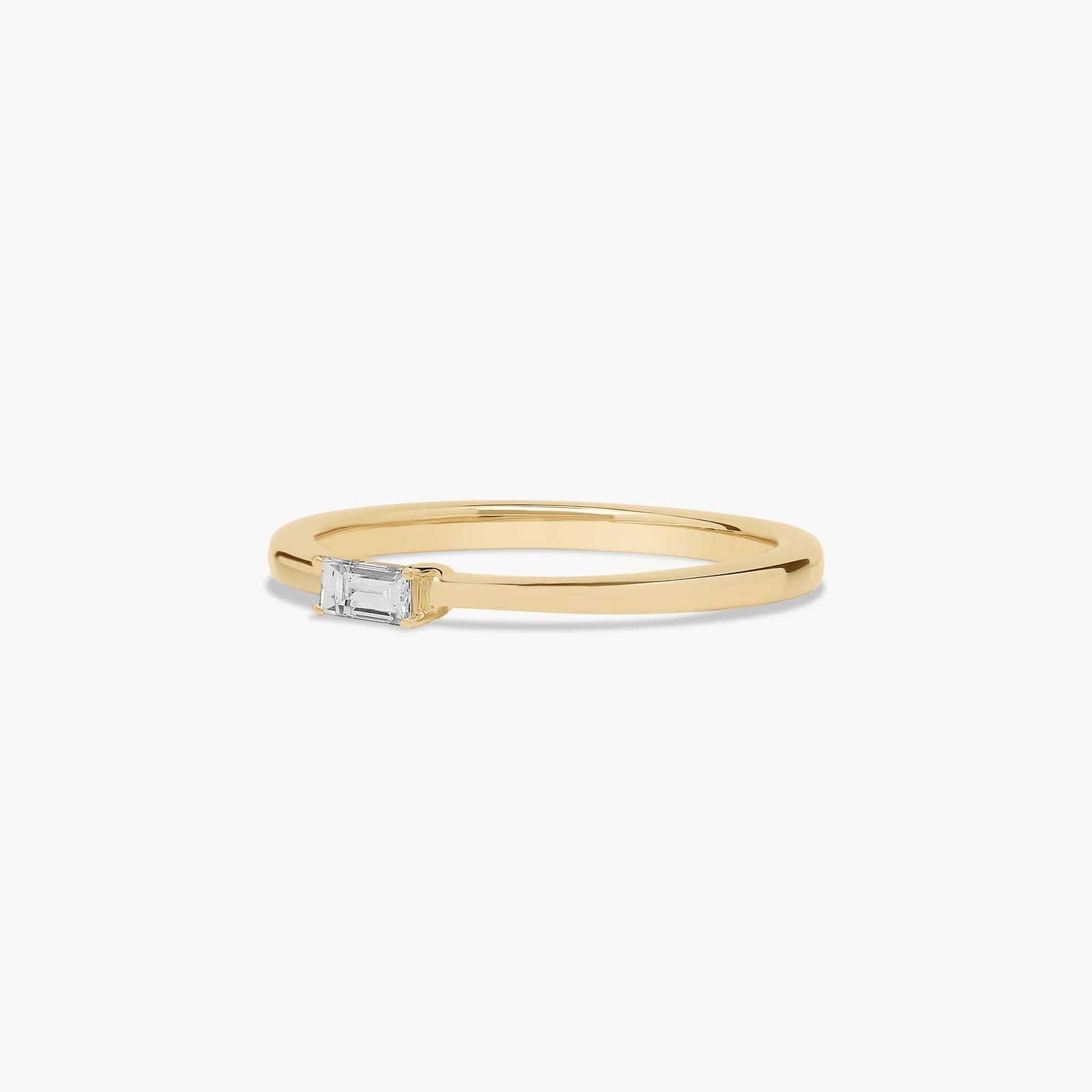 Simplistic Diamond Wedding Ring In 18K Yellow Gold (1.50mm)