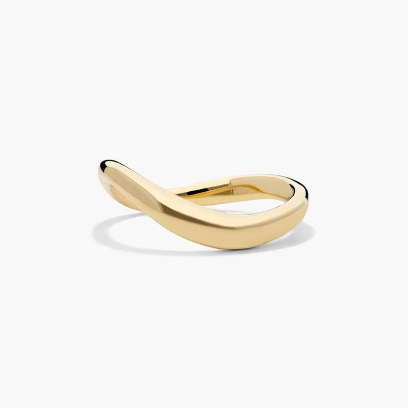 Sculptural Waves Wedding Ring in 18K Yellow Gold (2.3mm)