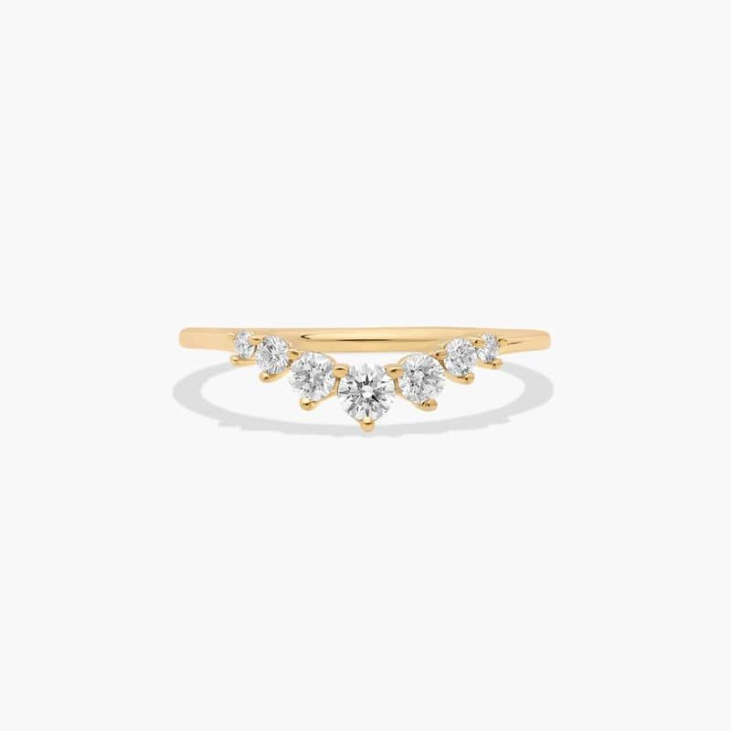 Graduated Tiara Wedding Ring With Round Diamonds In 14K Yellow Gold (1.50mm)