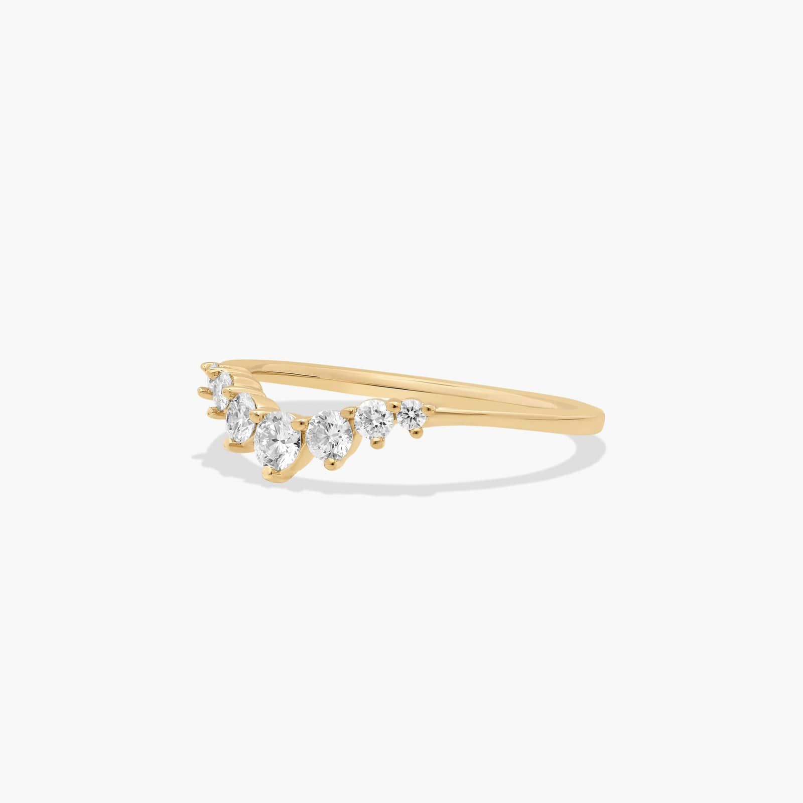 Graduated Tiara Wedding Ring With Round Diamonds In 14K Yellow Gold (1.50mm)