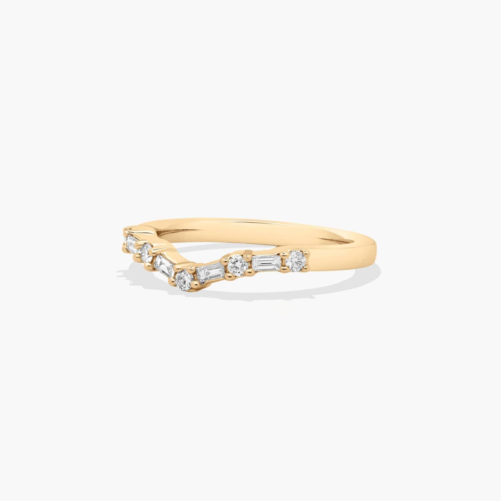 Chevron Curved Diamond Wedding Ring In 18K Yellow Gold (2.00mm)