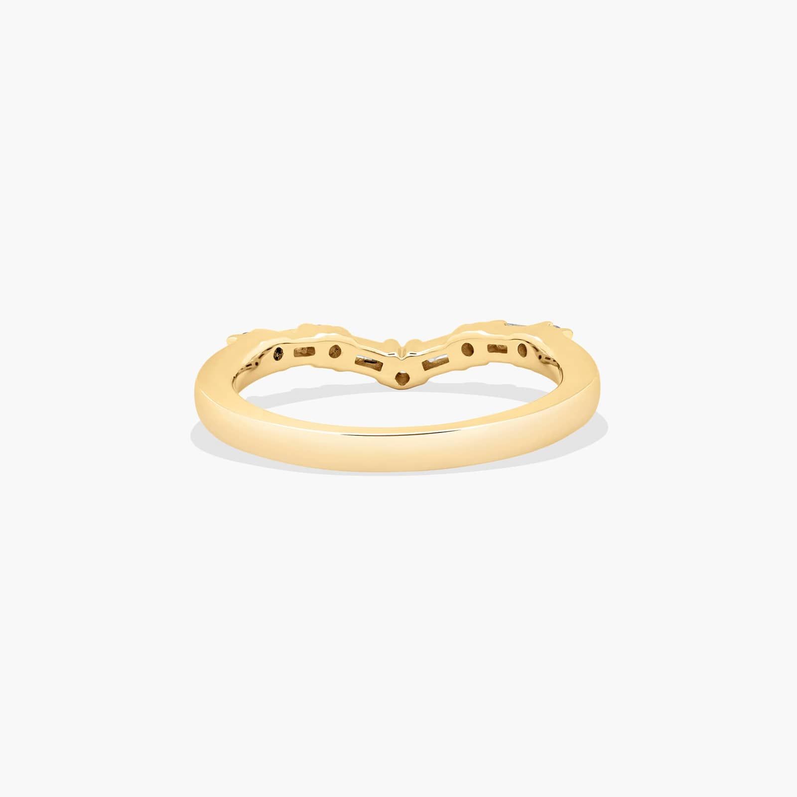 Chevron Curved Diamond Wedding Ring In 18K Yellow Gold (2.00mm)