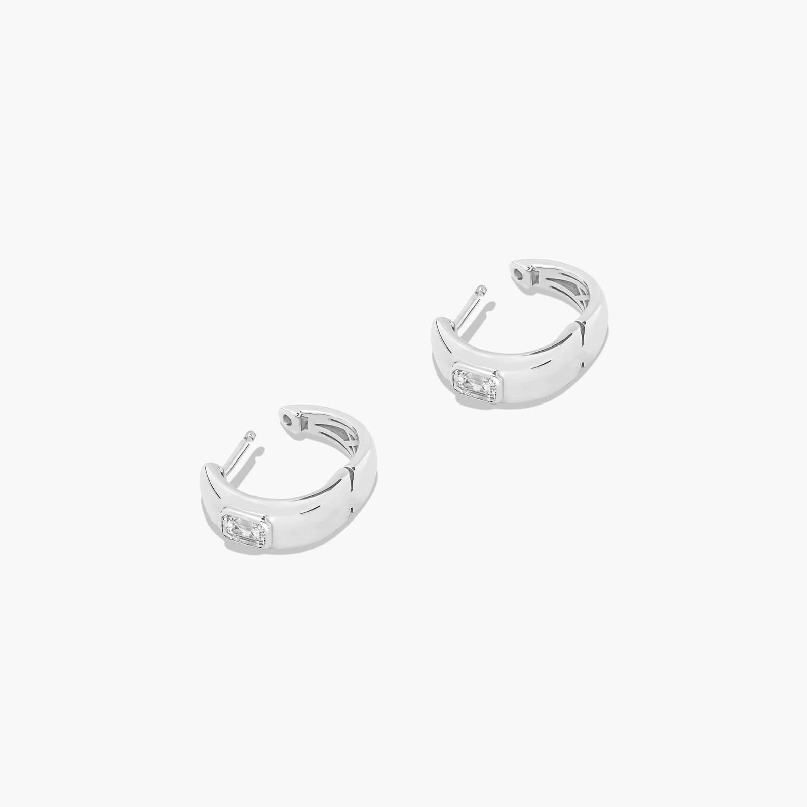 14K White Gold Fancy Bezels Lab Grown Emerald Diamond Huggie Hoop Earrings