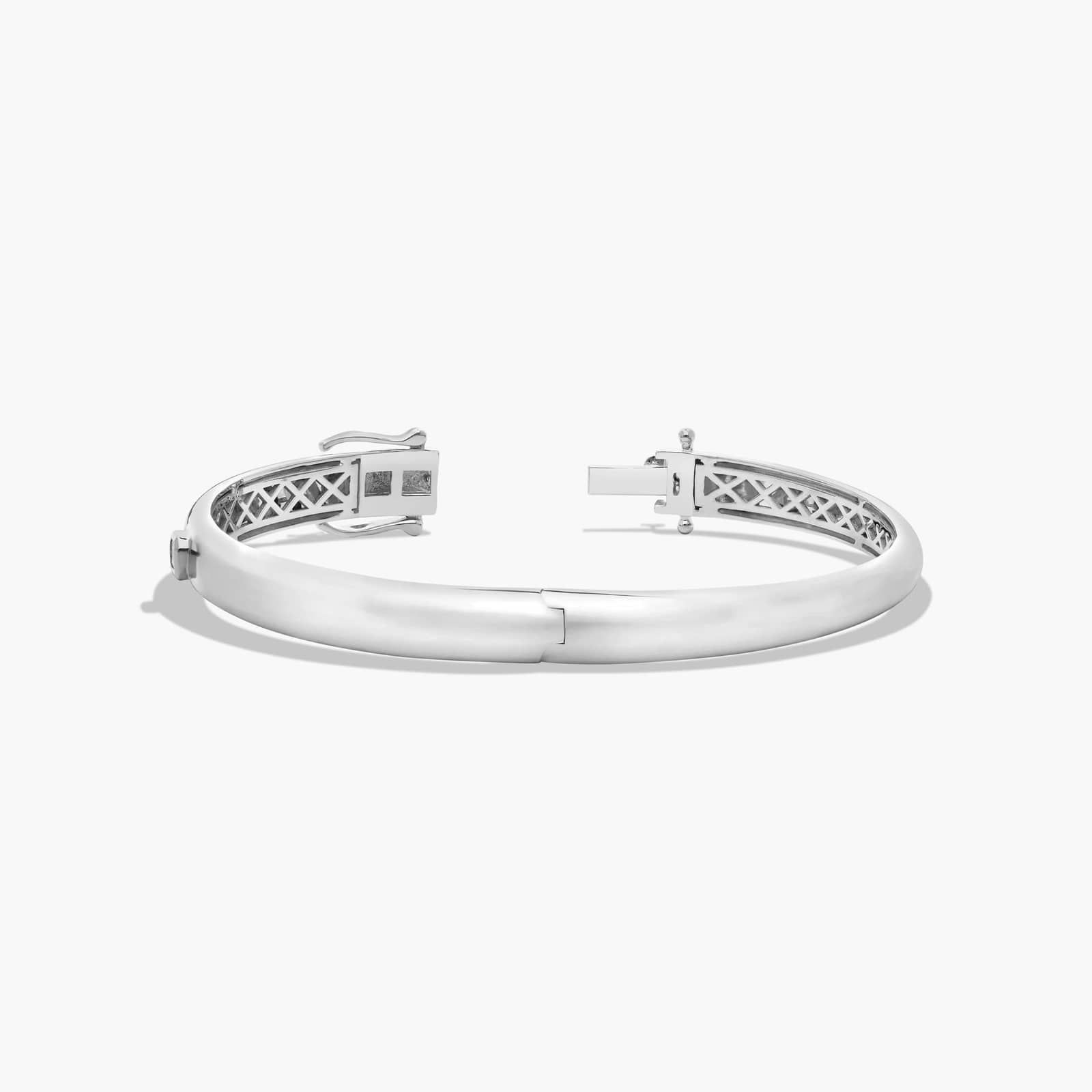 14K White Gold Fancy Bezels Lab Grown Emerald Diamond Bangle Bracelet