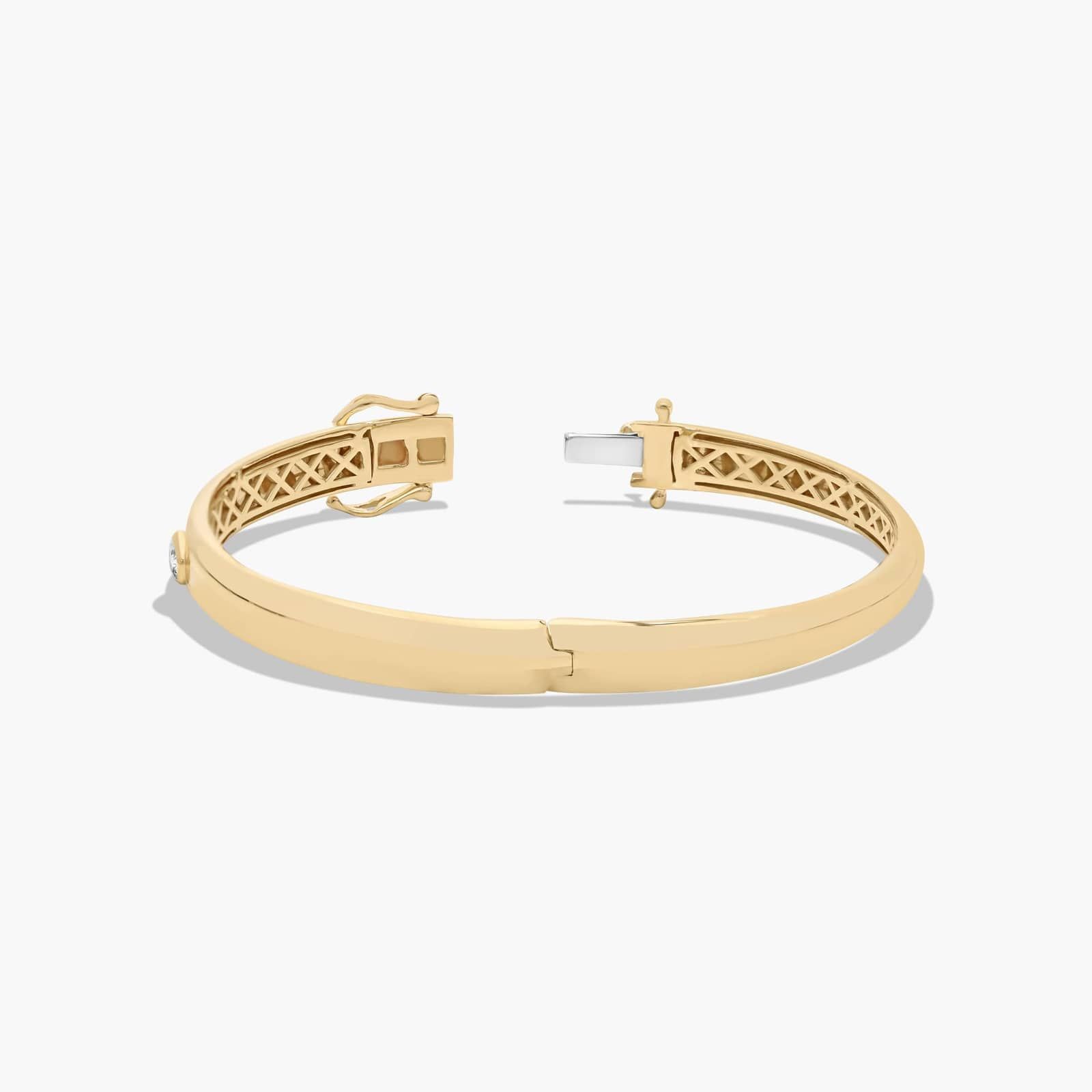 14K Yellow Gold Fancy Bezels Lab Grown Oval Diamond Bangle Bracelet