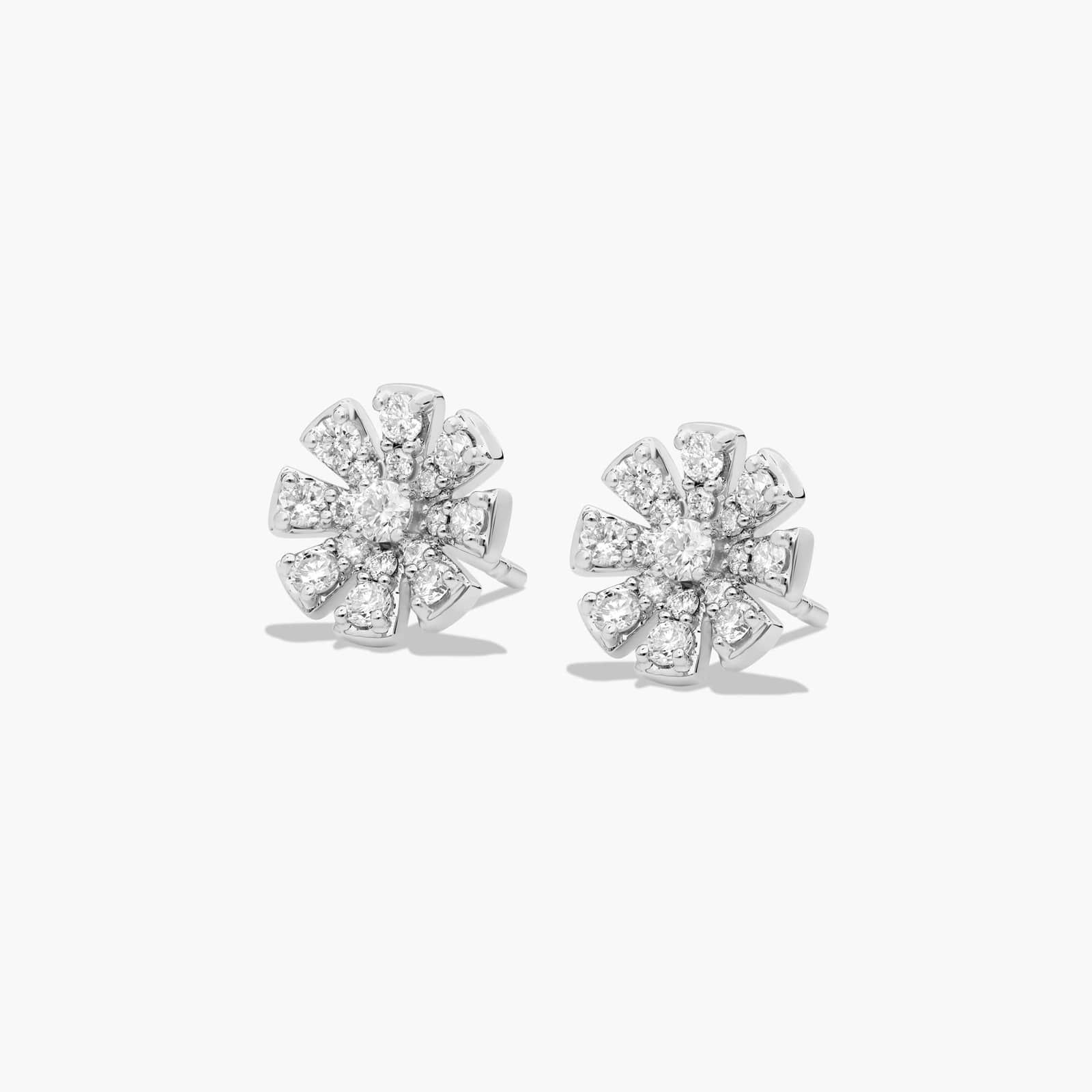 14K White Gold Dainty Diamonds Pavé Flower Stud Earrings