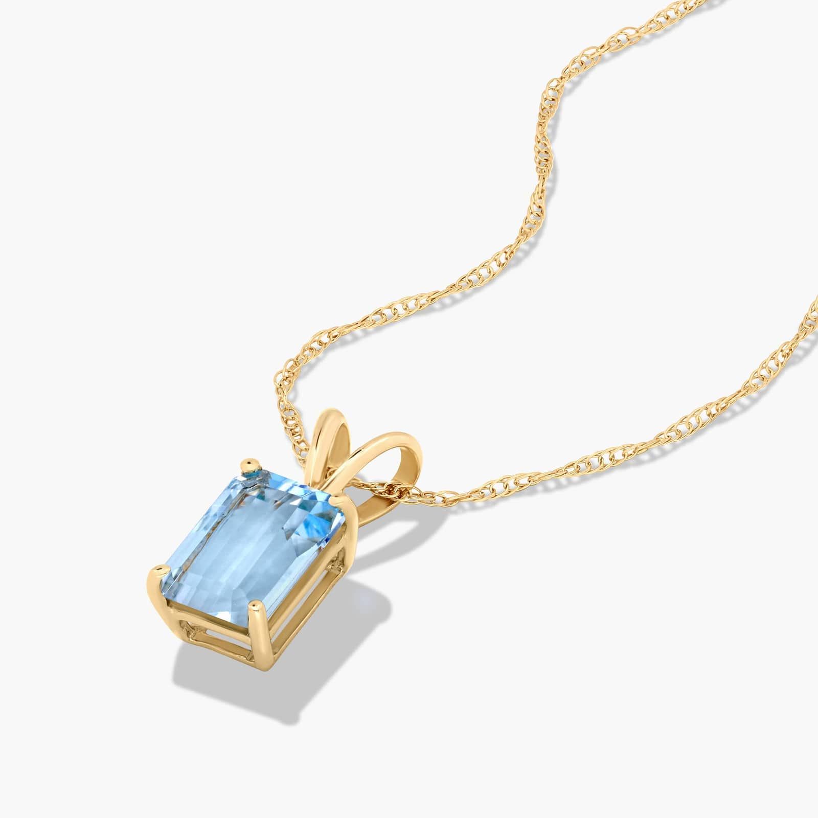 14K Yellow Gold Emerald Cut Aquamarine Birthstone Pendant Necklace