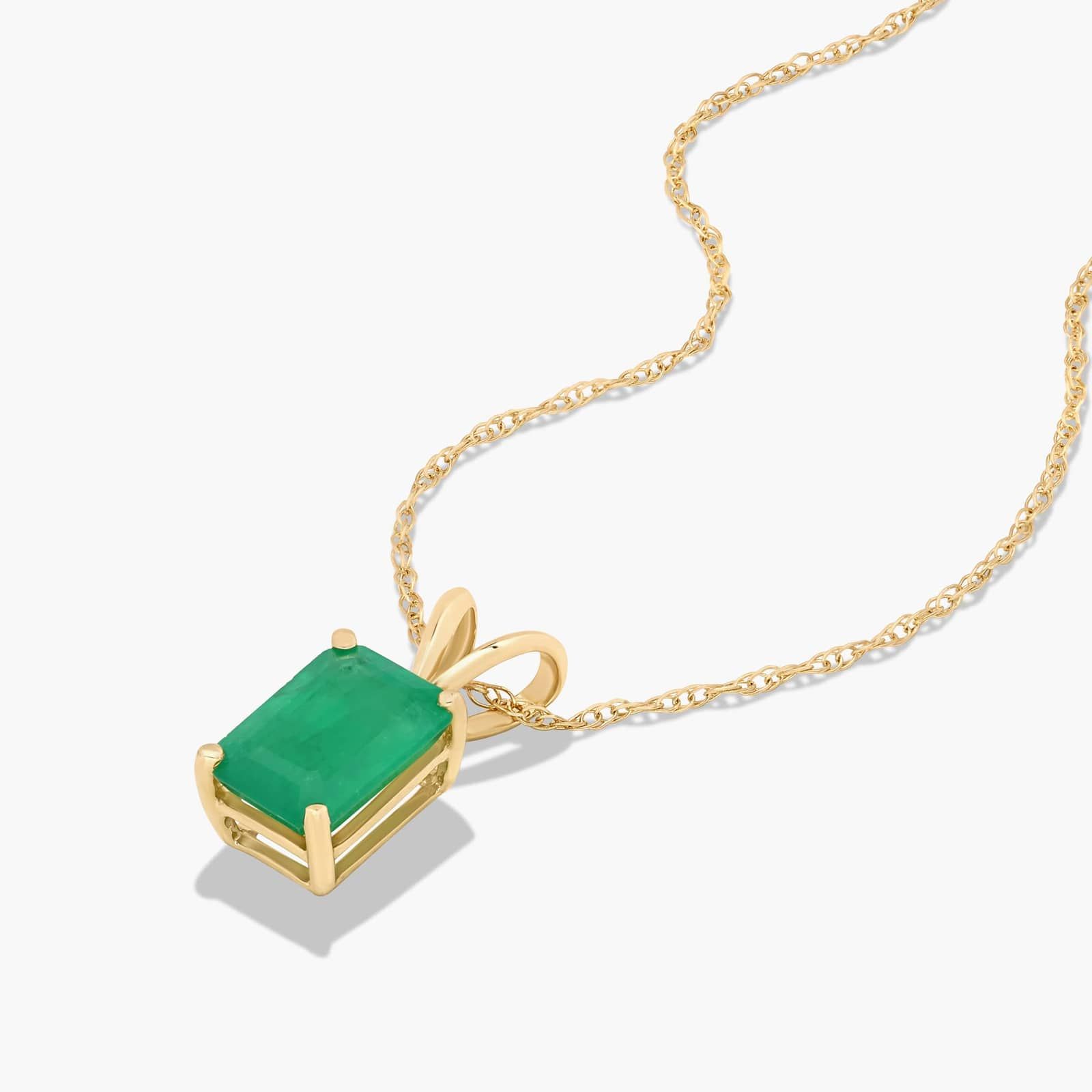 14K Yellow Gold Emerald Cut Emerald Birthstone Pendant Necklace
