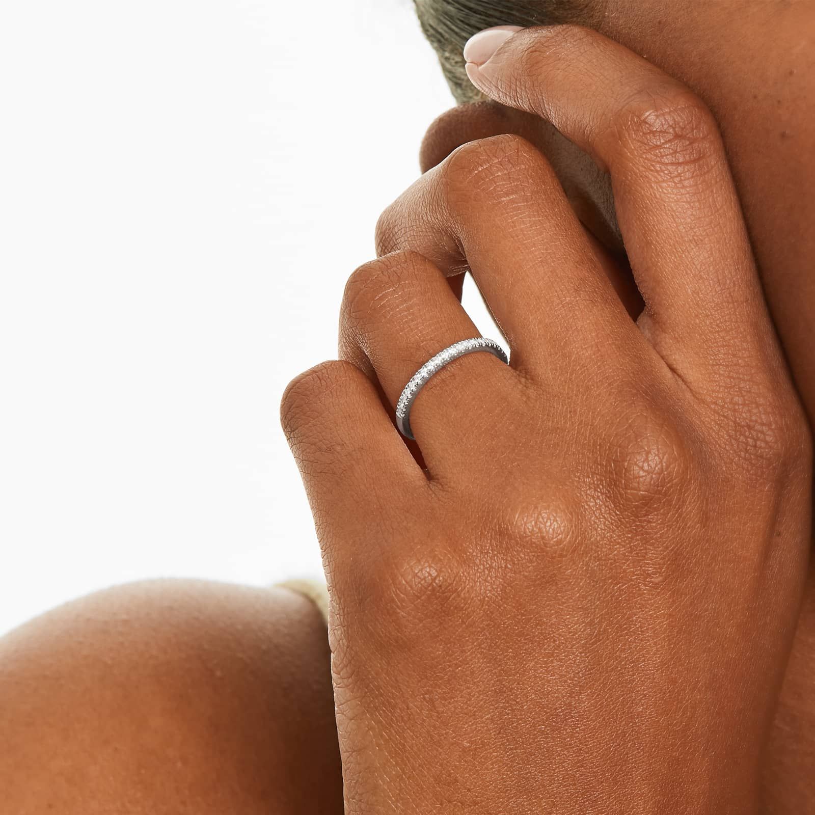 Thin Pavé Set Wedding Ring With 0.15 CTW Diamonds In Platinum (1.50mm)