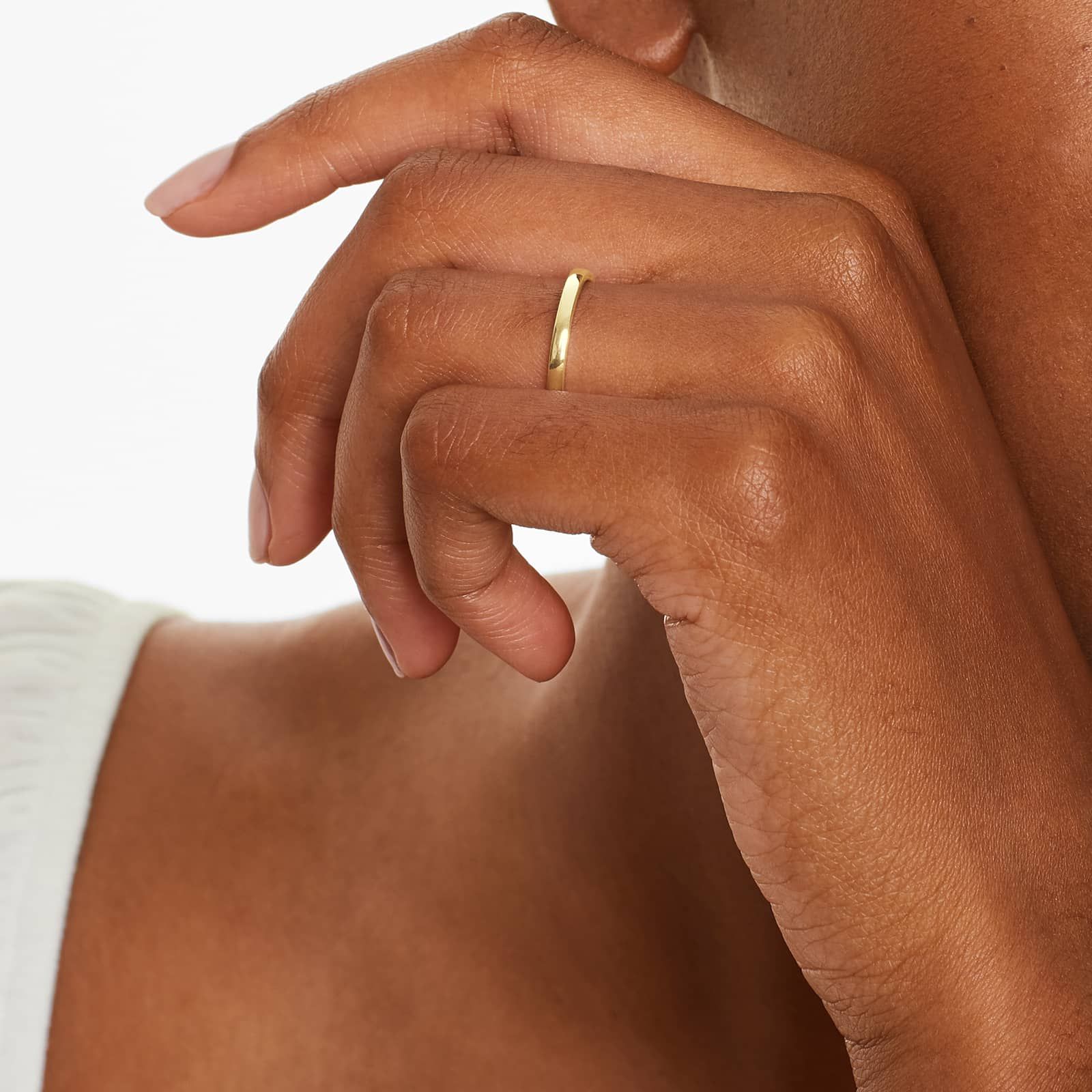 Comfort Fit Wedding Ring In 18K Yellow Gold (2.00mm)