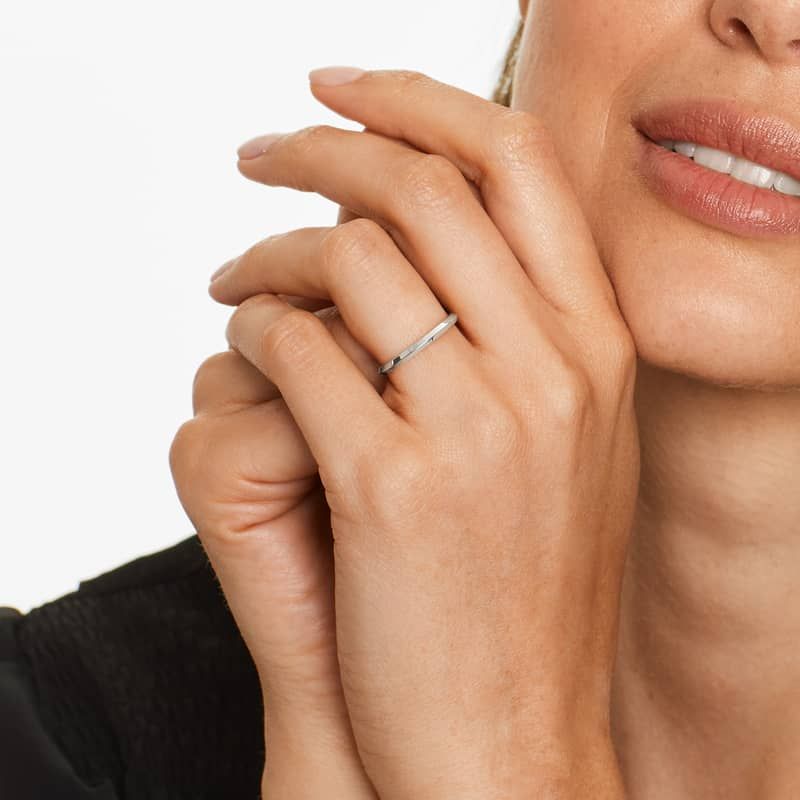 Knife Edge Wedding Ring In 14K White Gold (2.00mm)