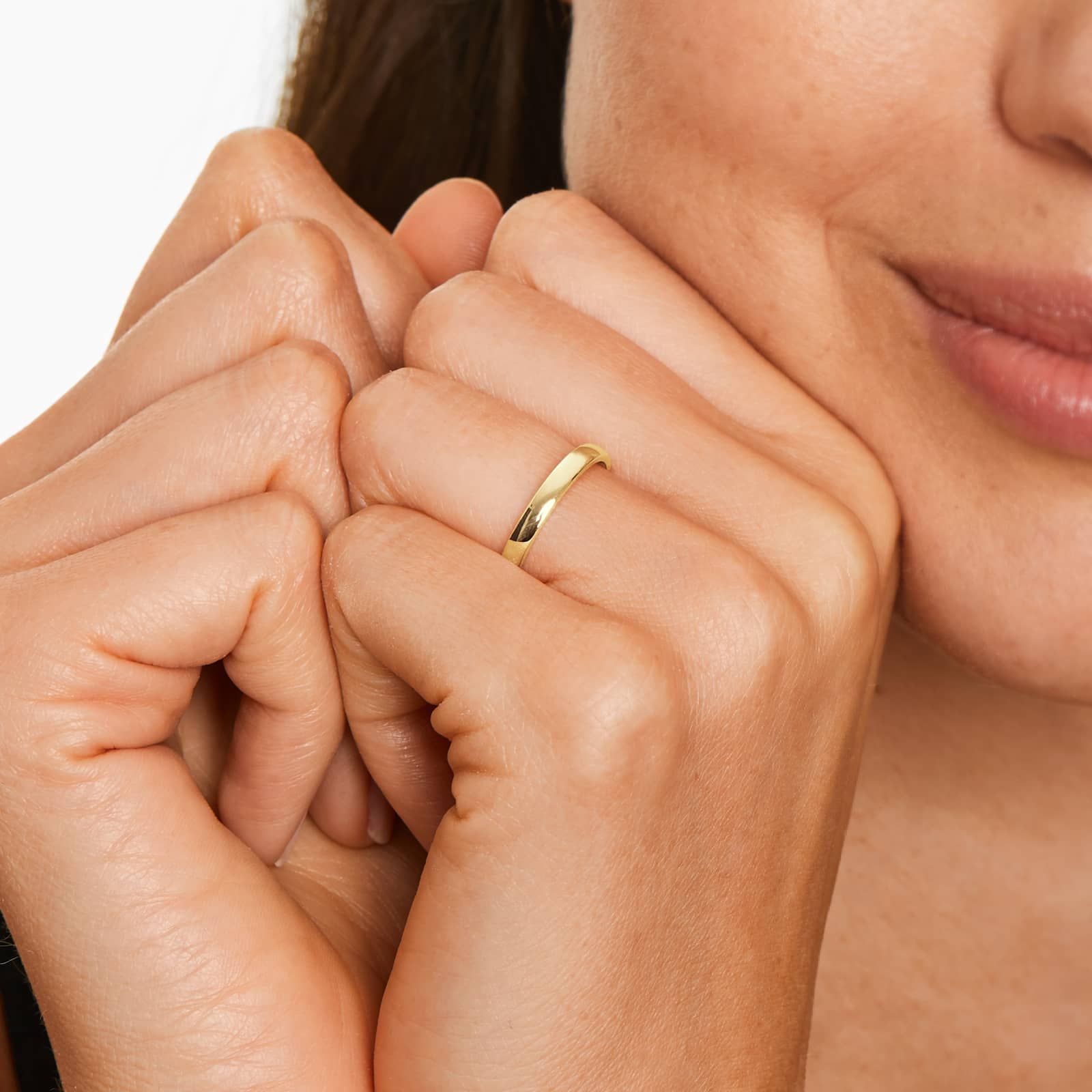 Traditional Straight Fit Wedding Ring In 18K Yellow Gold (2.50mm)