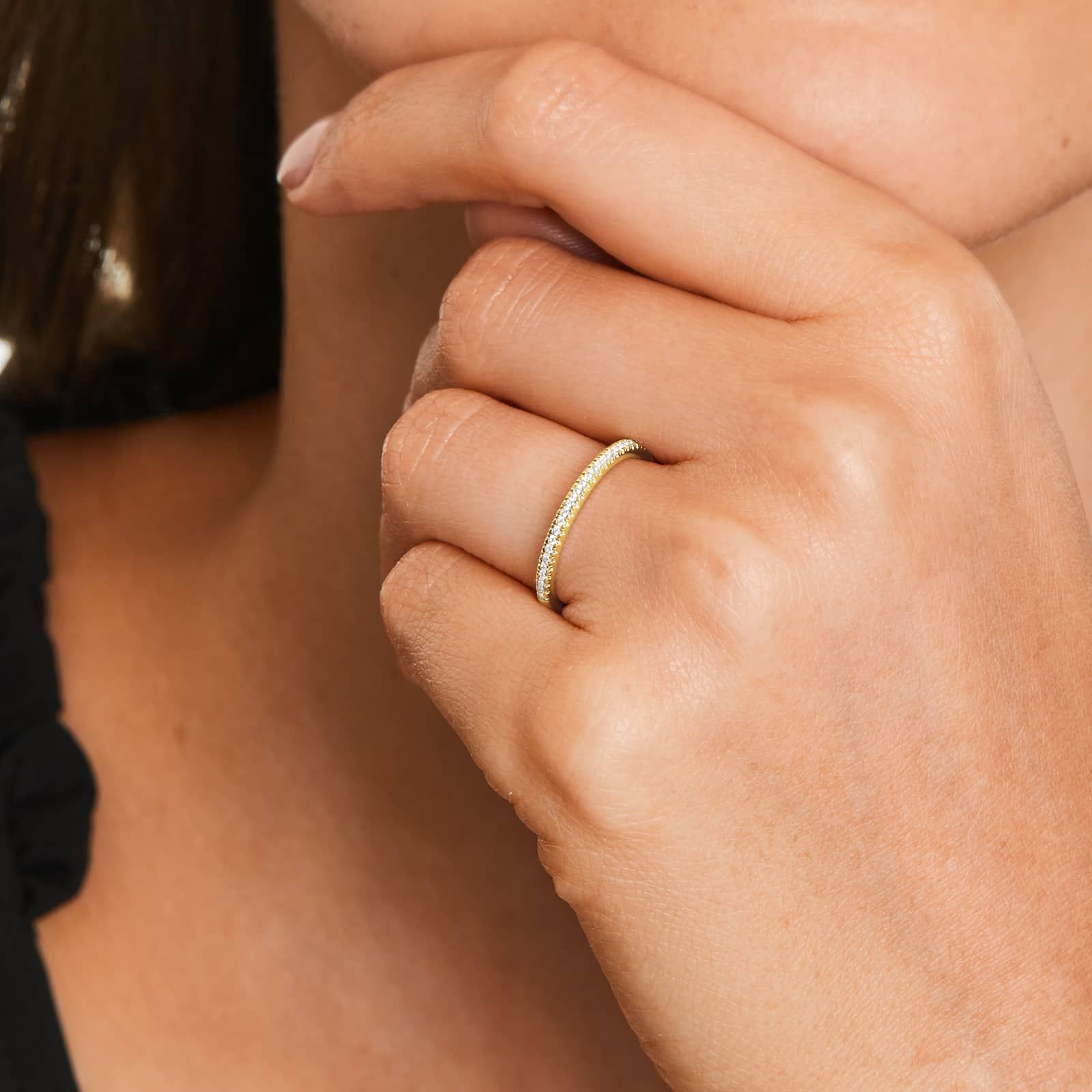 Pavé Rounded Diamond Wedding Ring In 18K Yellow Gold (1.50mm)