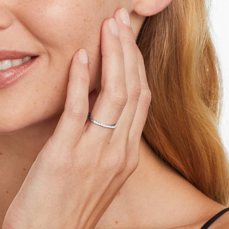 Pavé Diamond Wedding Ring In Platinum (1.50mm)