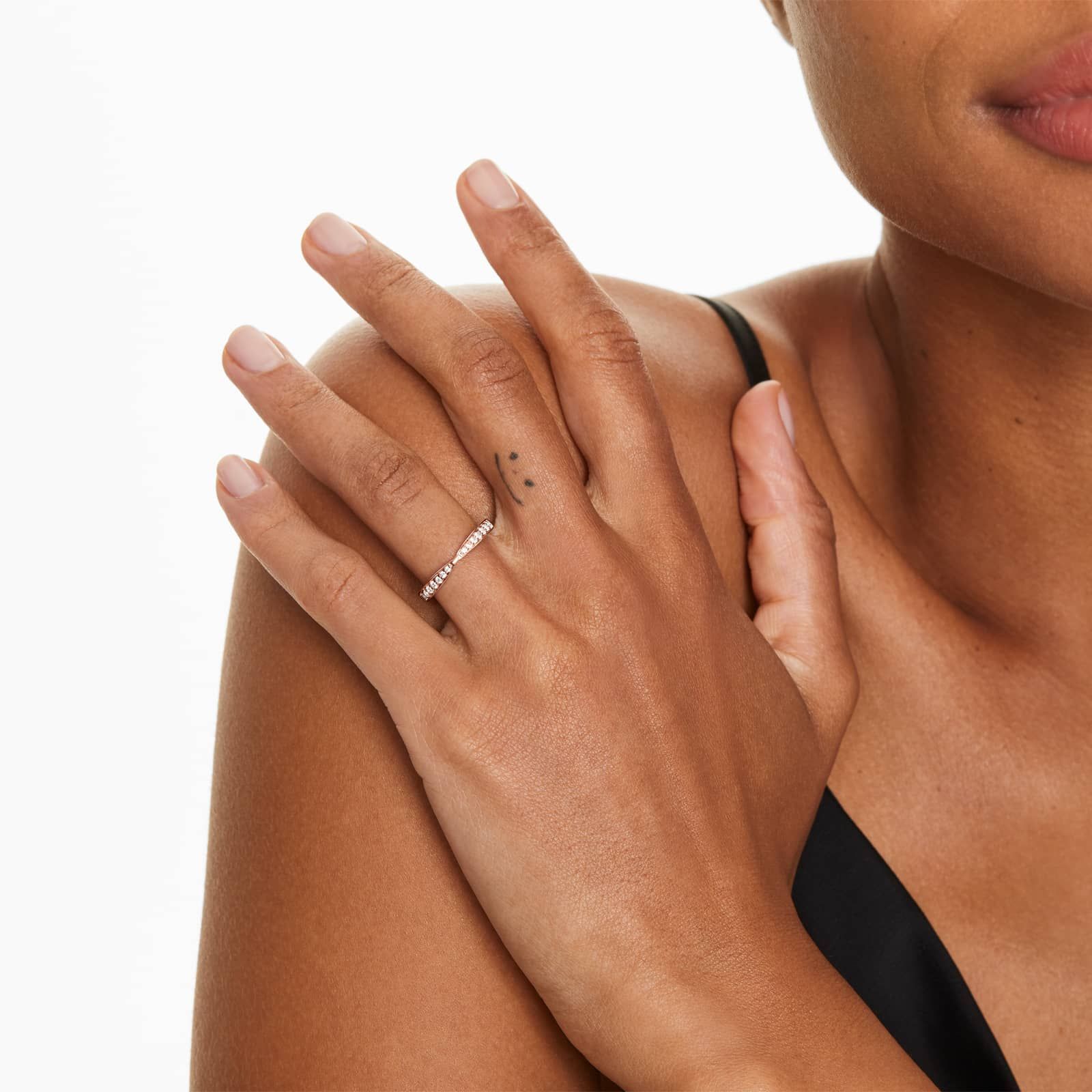 Tapered Pavé Diamond Wedding Ring In 14K Rose Gold (2.00mm)