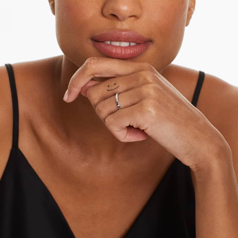 Sleek Accent Diamond Wedding Ring In Platinum (2.00mm)