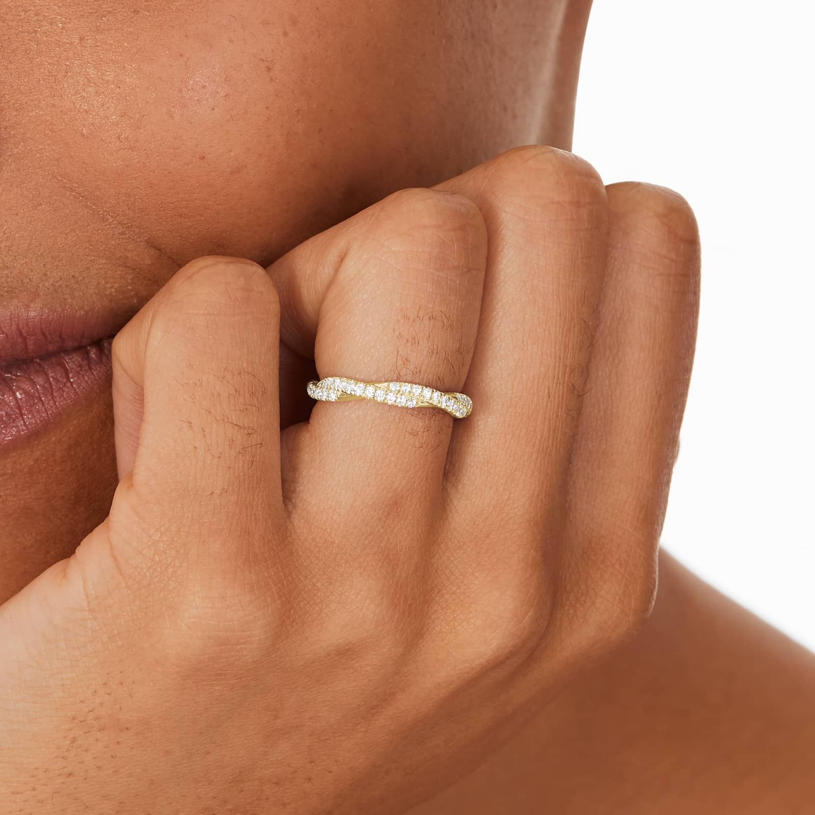 Pavé Rope Diamond Wedding Ring In 14K Yellow Gold (2.60mm)