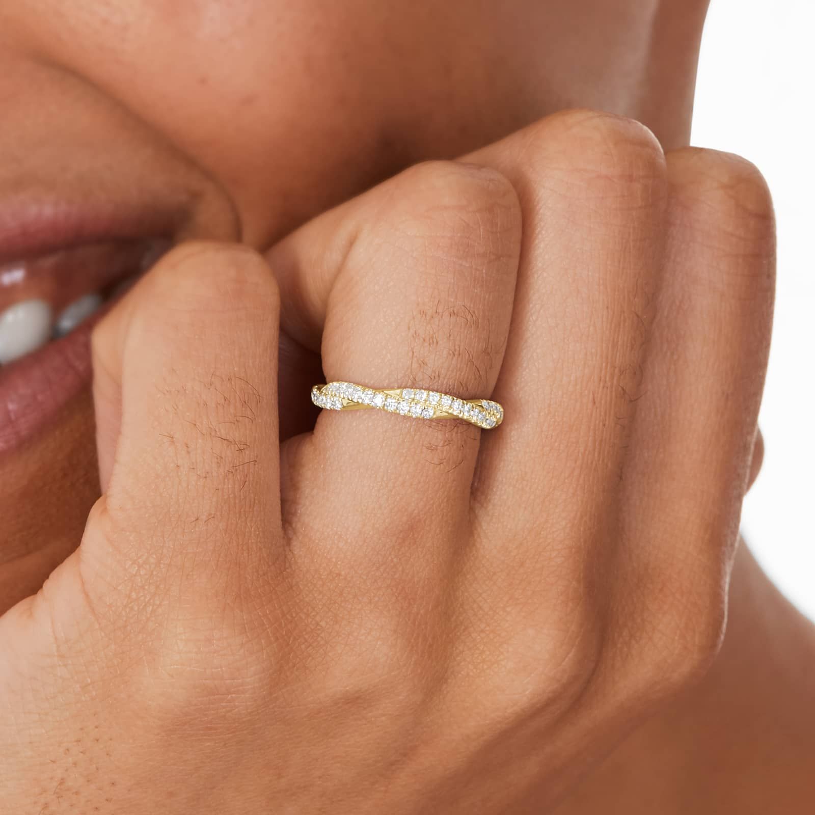 Pavé Rope Diamond Wedding Ring In 14K Yellow Gold (2.60mm)