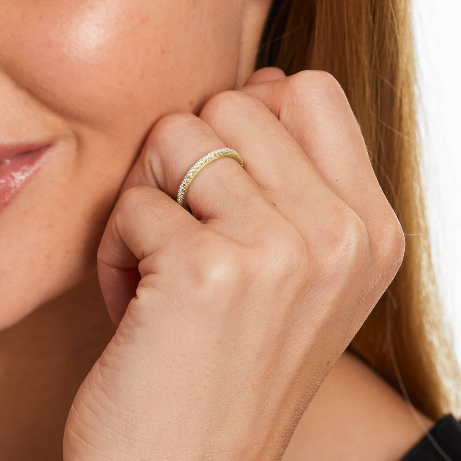 Flush Fit Pavé Diamond Wedding Ring In 14K Yellow Gold (1.50mm)