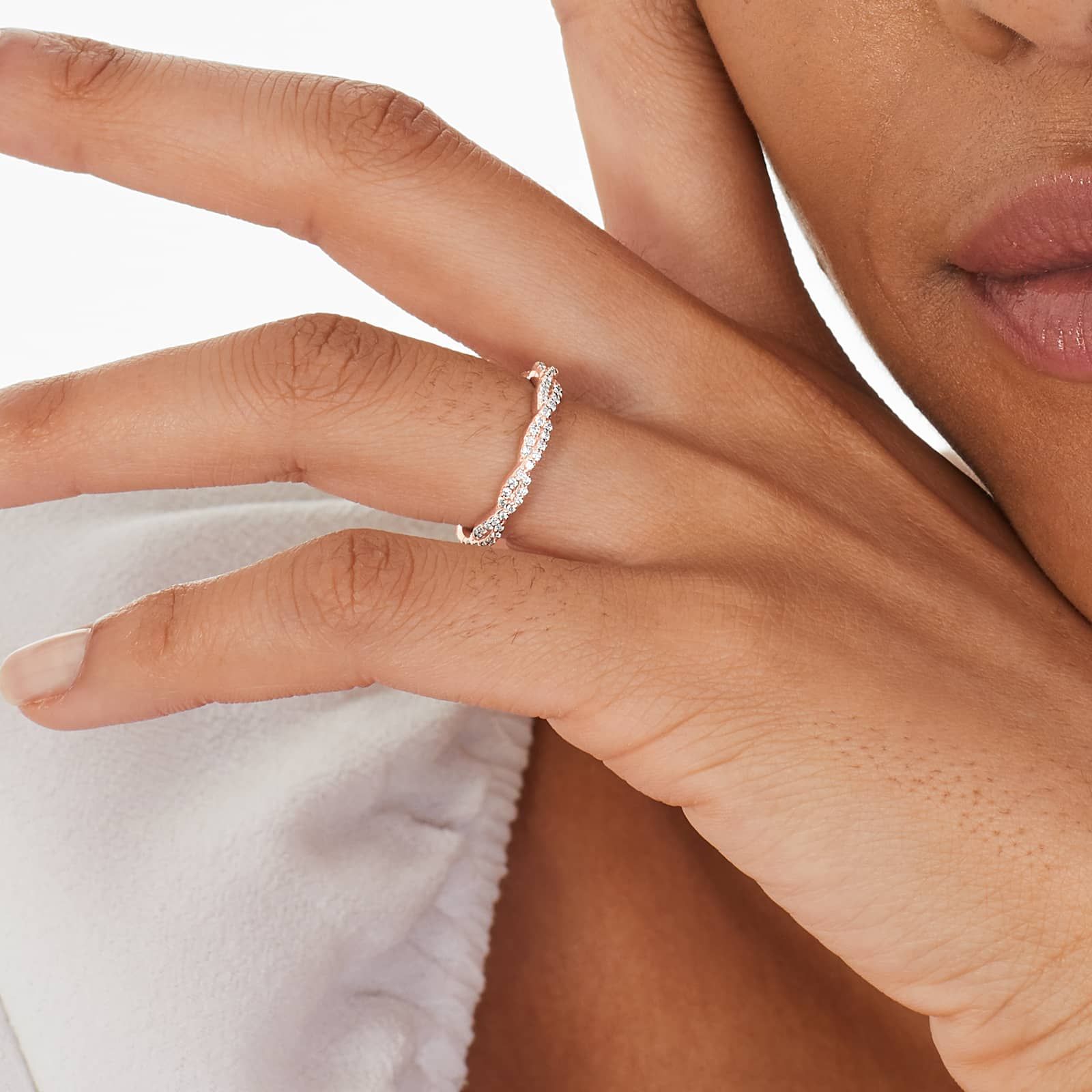 Twisted Pavé Leaf Diamond Wedding Ring In 14K Rose Gold (1.50mm)