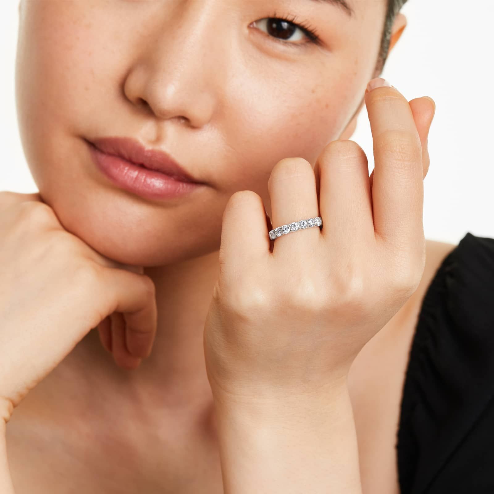 Shared Prong Seven Stone Contour Anniversary Ring With 0.75 CTW Diamonds In 14K White Gold (2.50mm)