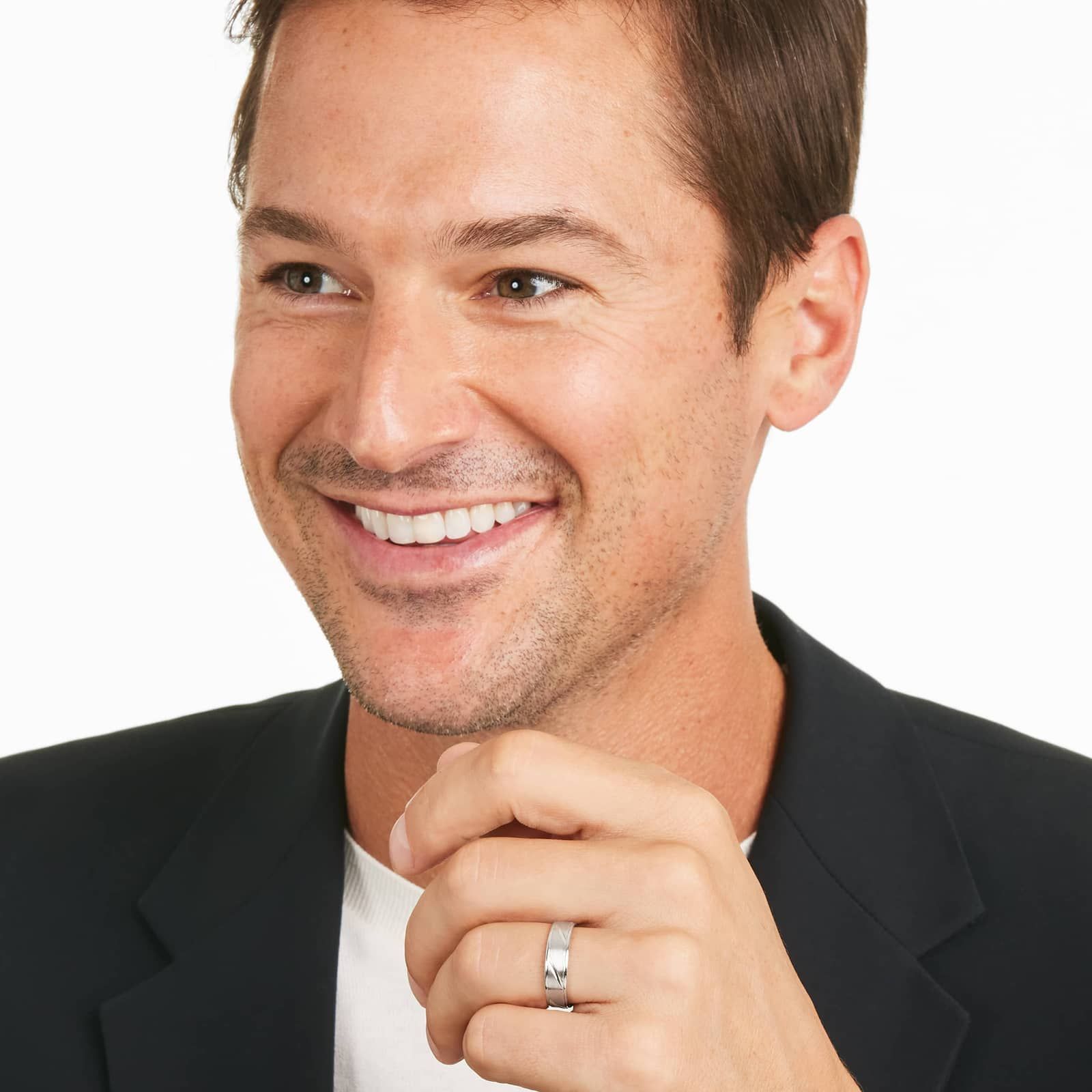 Diagonal Stripe Satin Finish Men's Wedding Band In 14K White Gold (6.00mm)