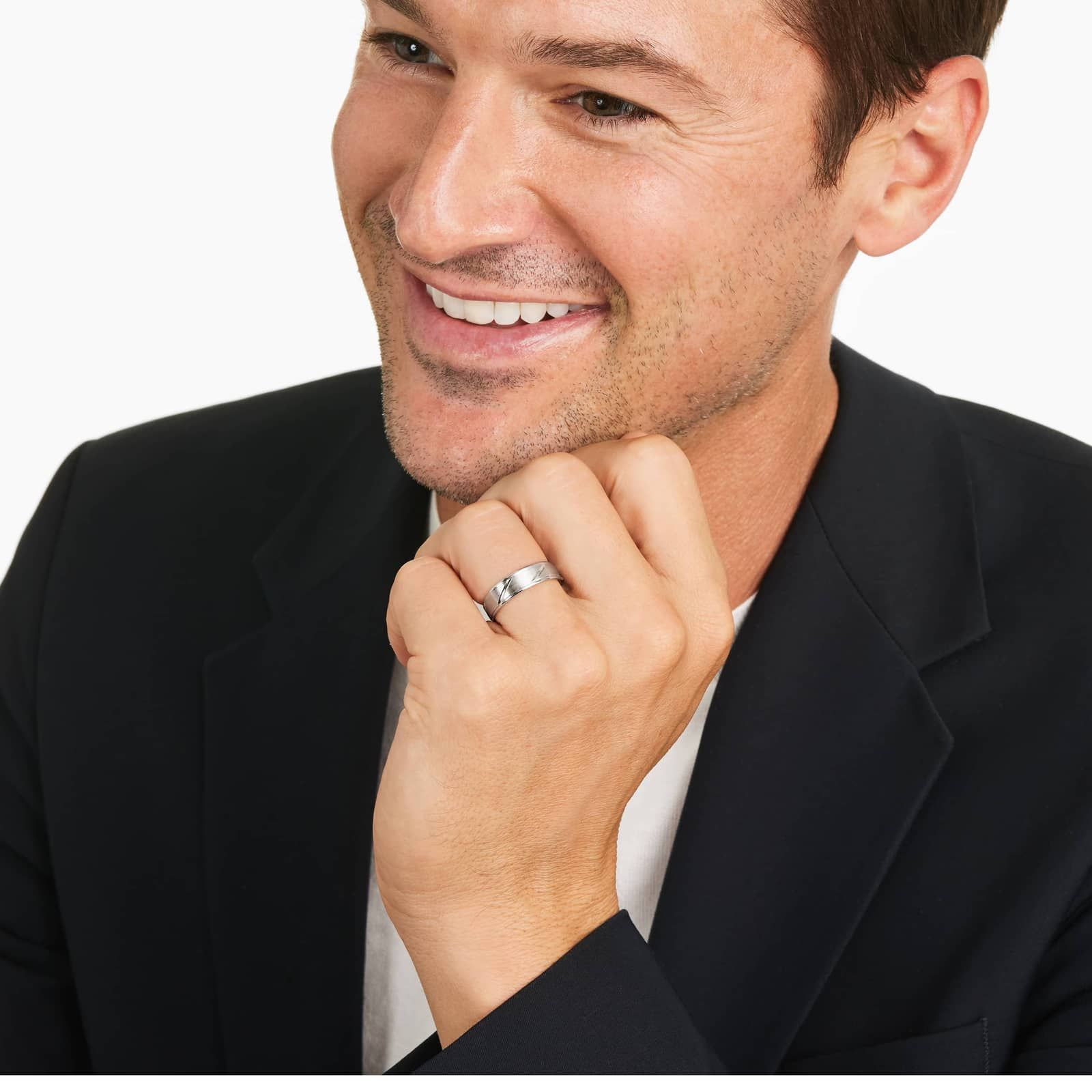 Diagonal Stripe Satin Finish Men's Wedding Band In 14K White Gold (6.00mm)