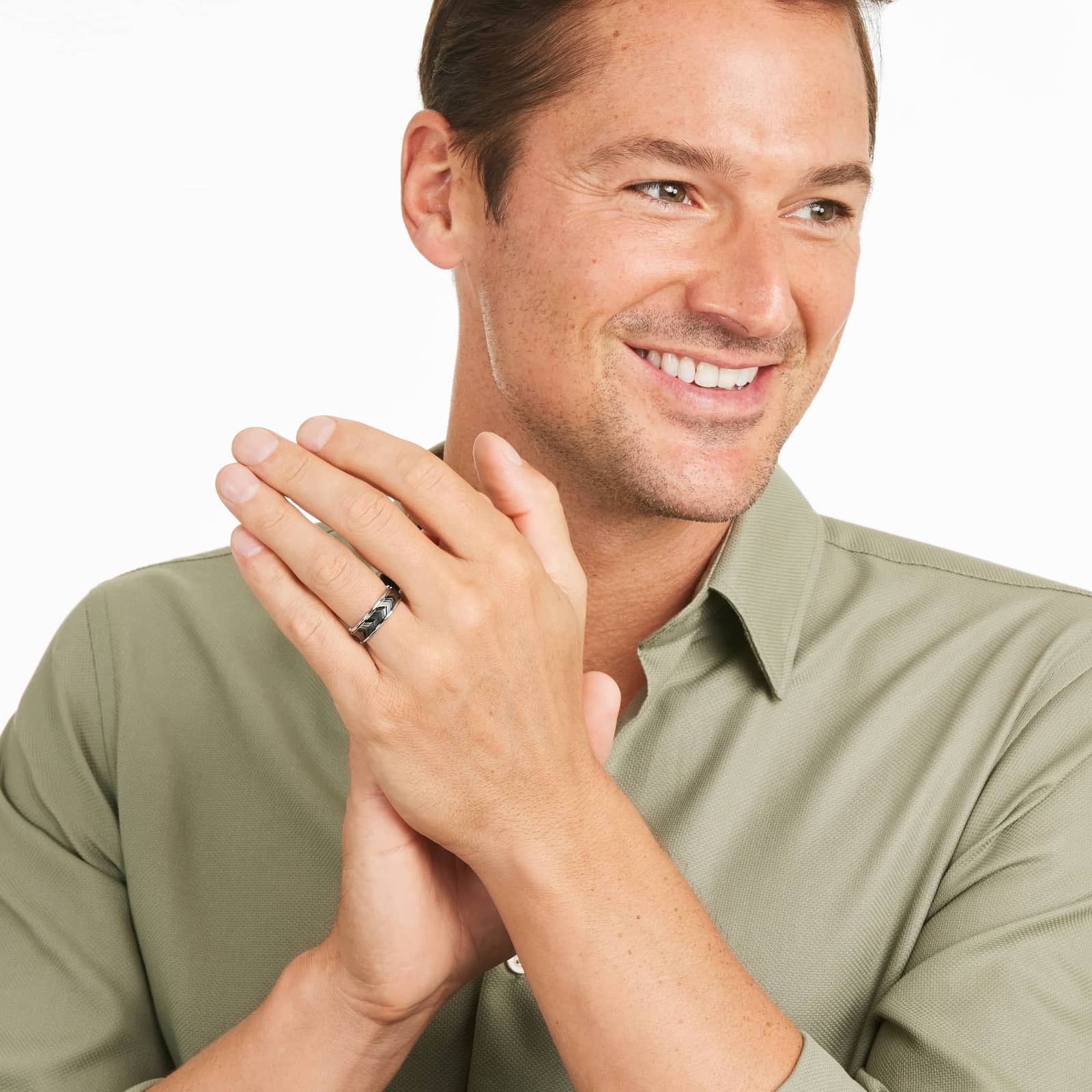 Ribbed Chevron Pattern Men's Wedding Band In 14K White Gold (7.00mm)