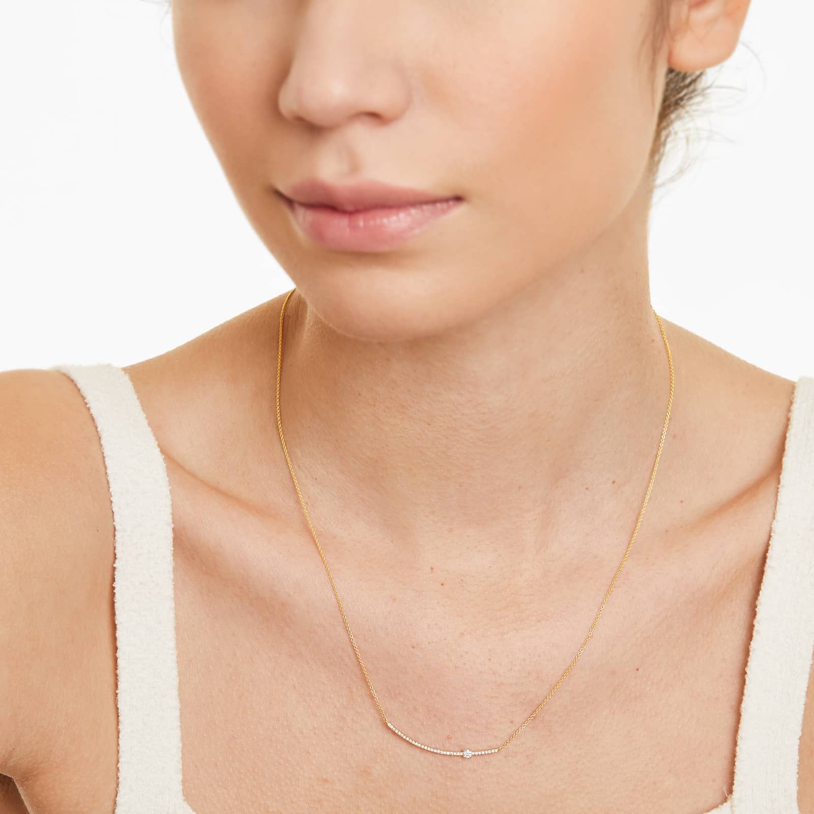 Offset Diamond Bar Necklace In 14K Yellow Gold