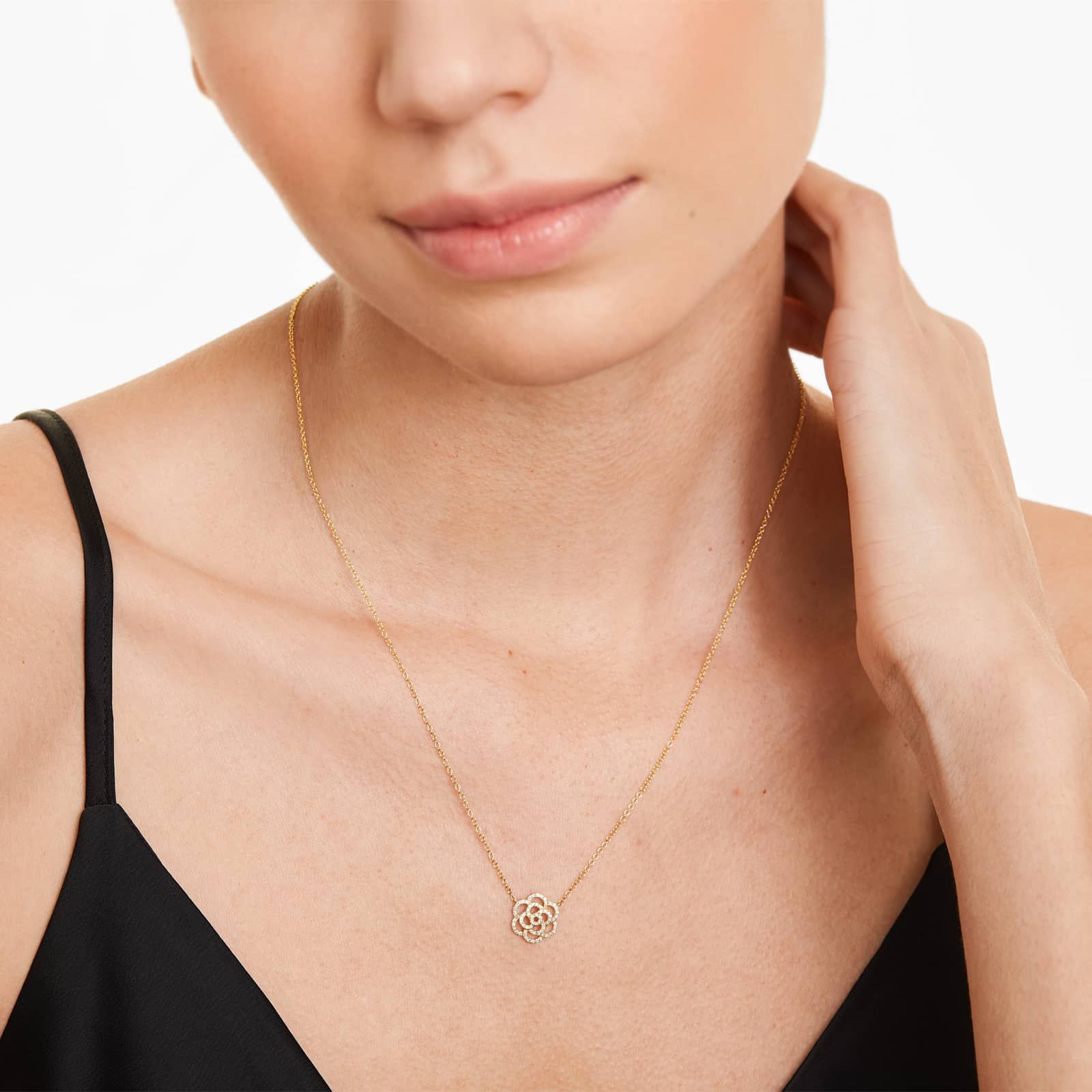 Flower Motif Diamond Necklace In 14K Yellow Gold