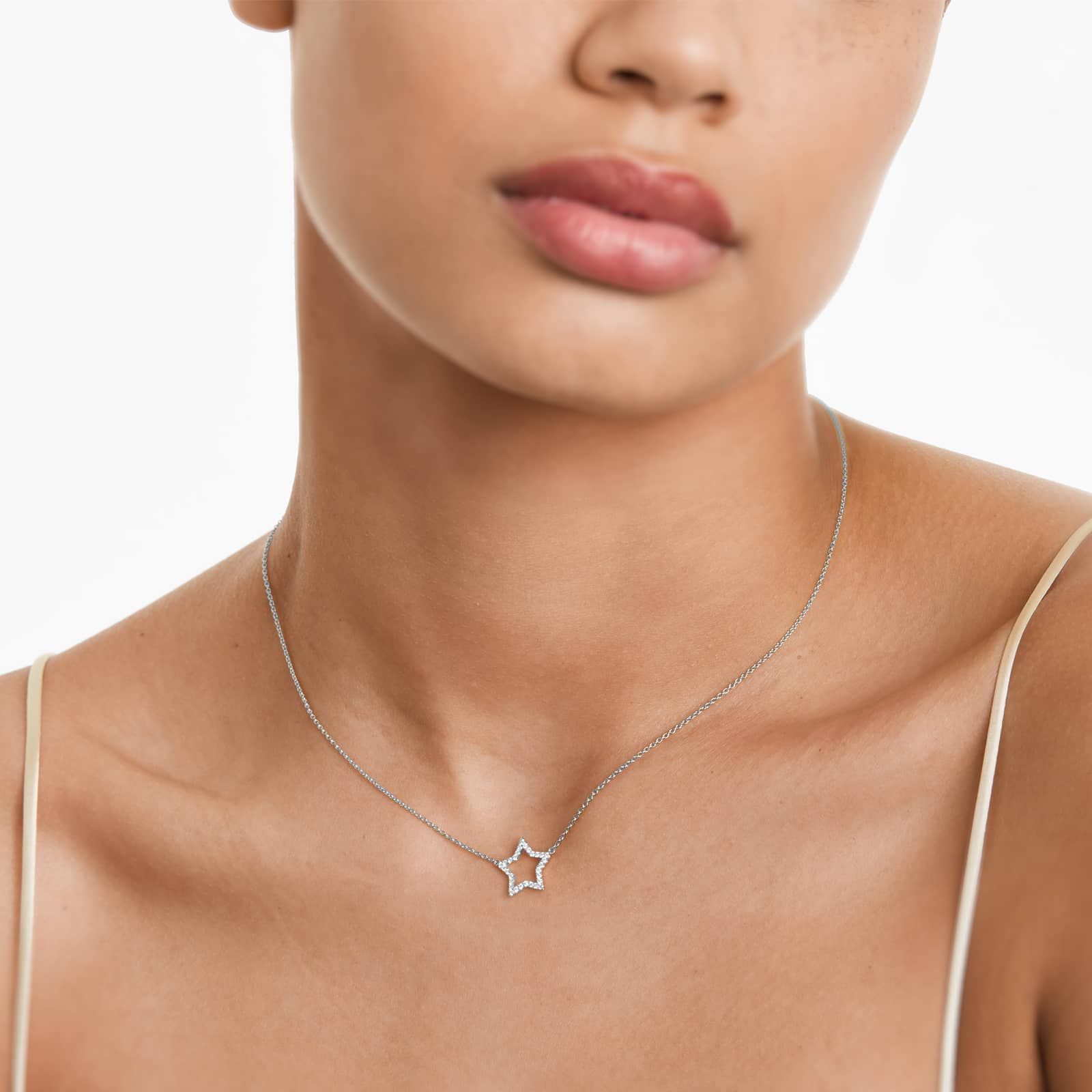 Star Shaped Diamond Necklace In 14K White Gold